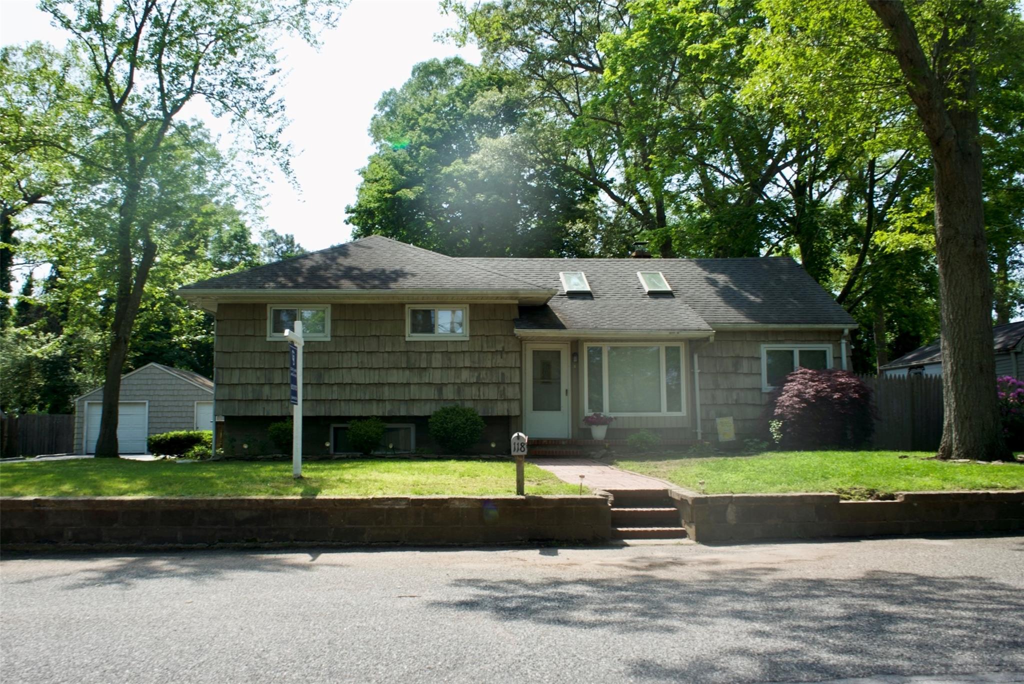 118 Truberg Avenue, Patchogue, NY 11772