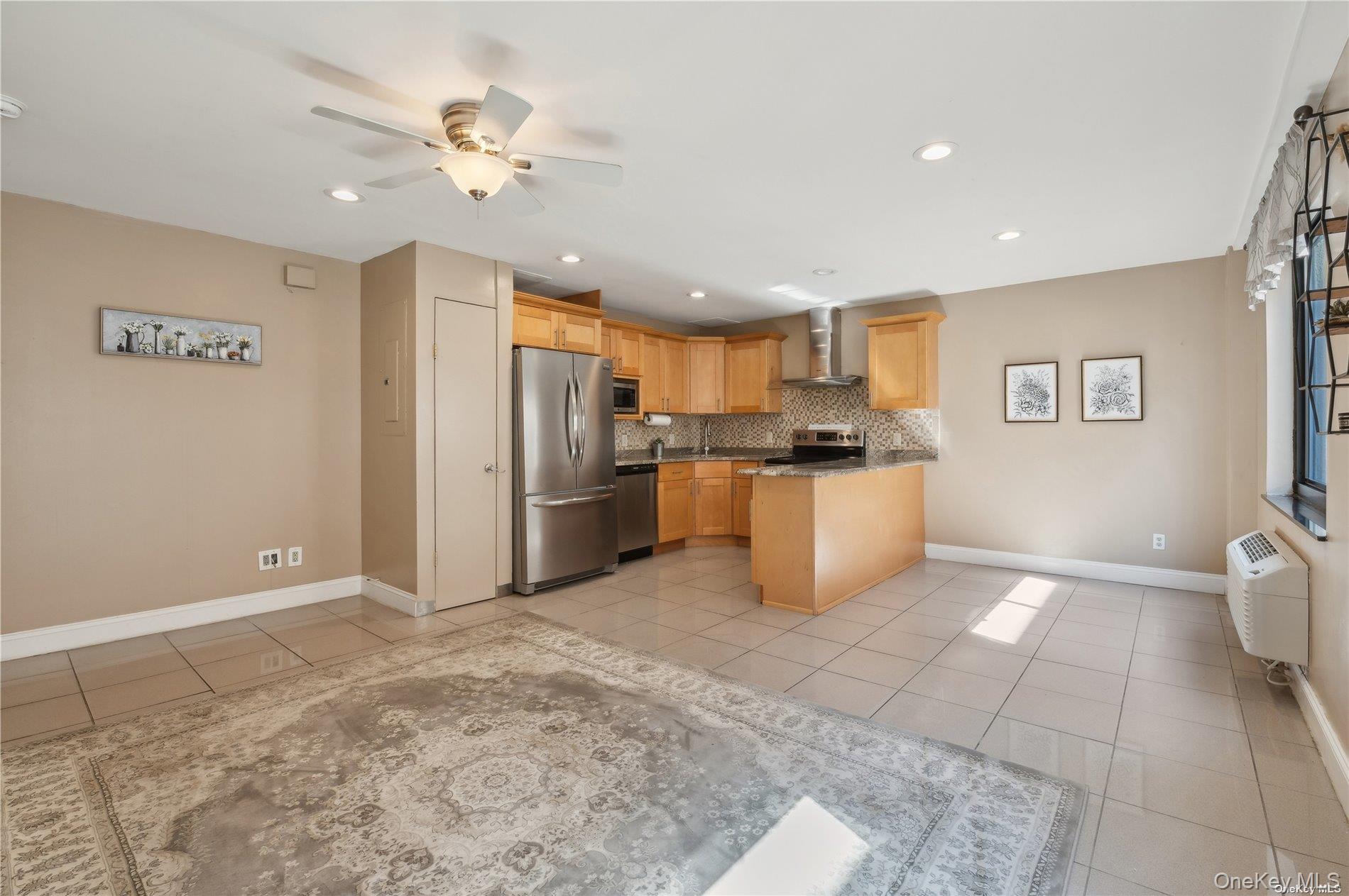 425 Shore Rd # 2B, Long Beach, NY 11561