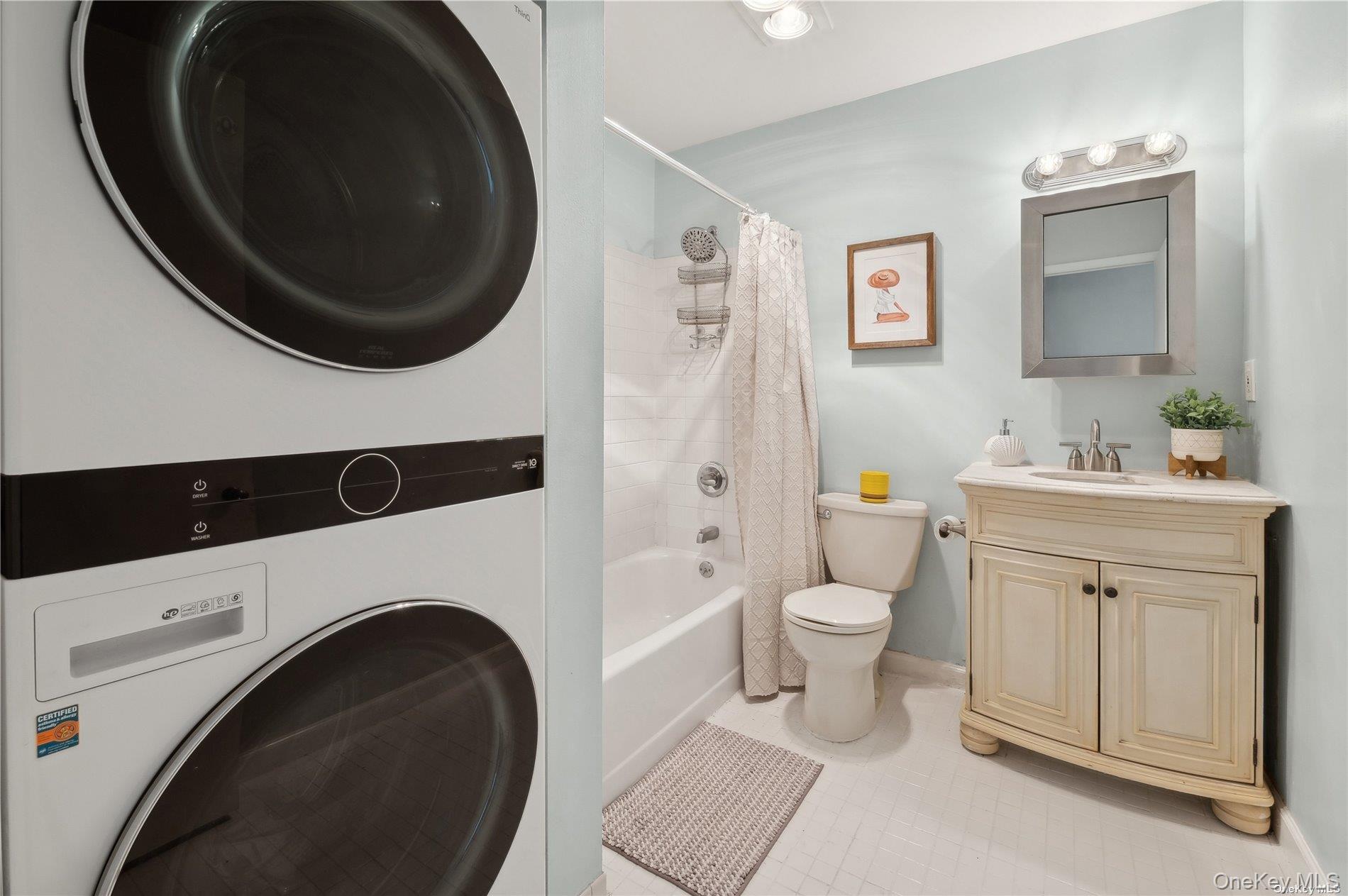 425 Shore Rd # 2B, Long Beach, NY 11561