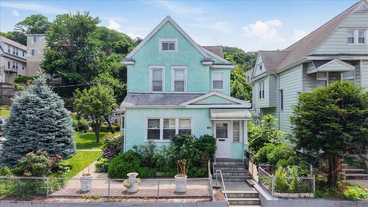 102 Burhans Avenue, Yonkers, NY 10701
