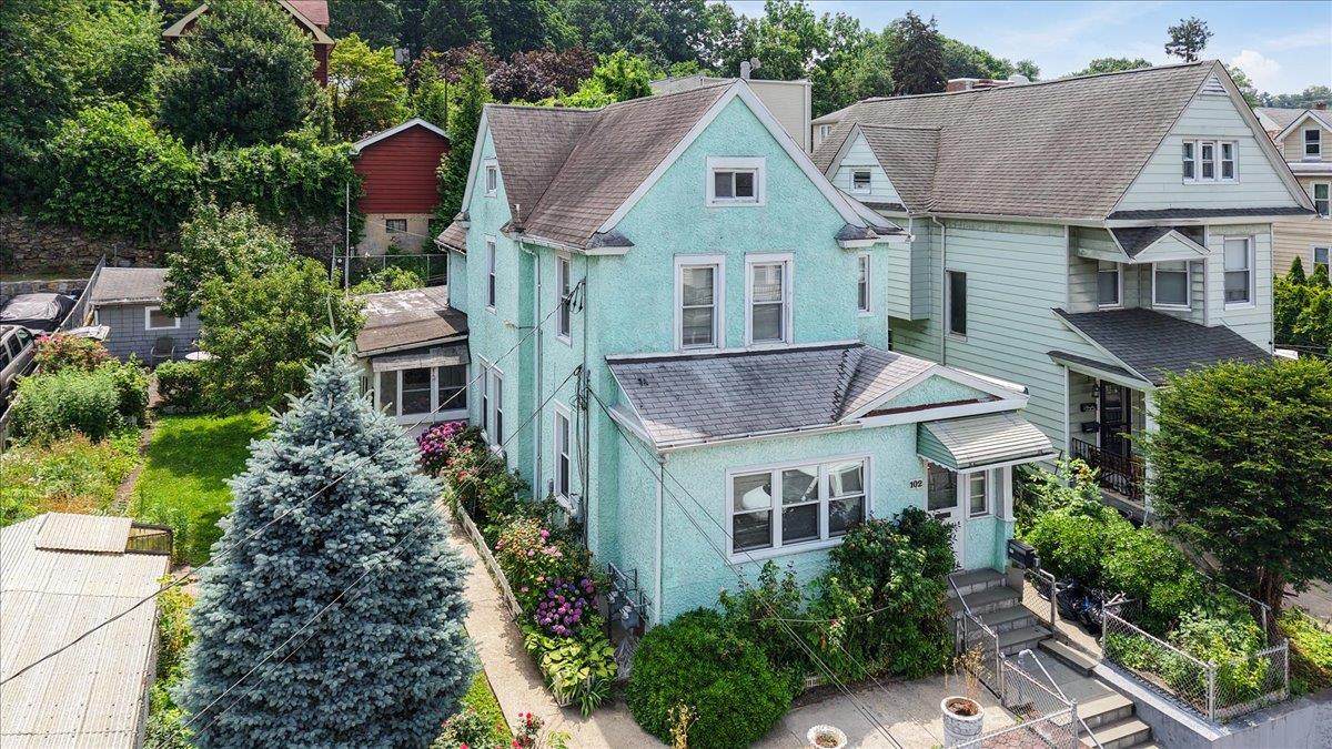 102 Burhans Avenue, Yonkers, NY 10701