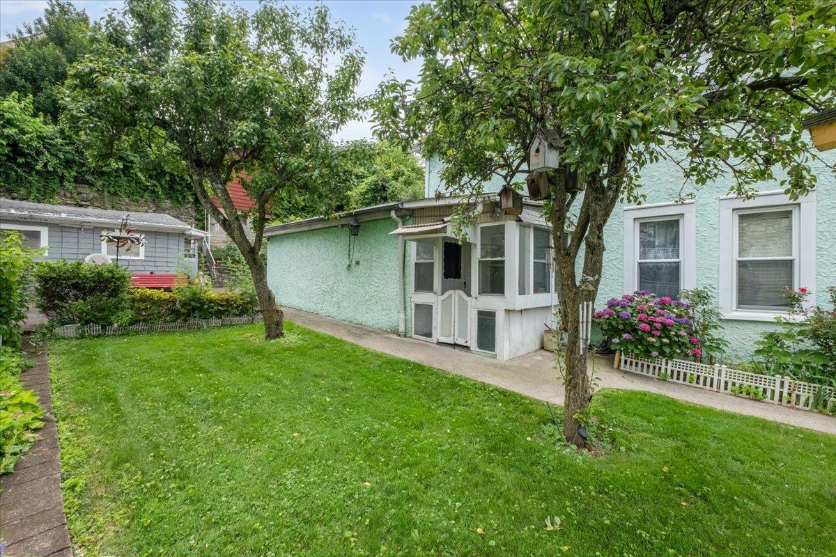 102 Burhans Avenue, Yonkers, NY 10701