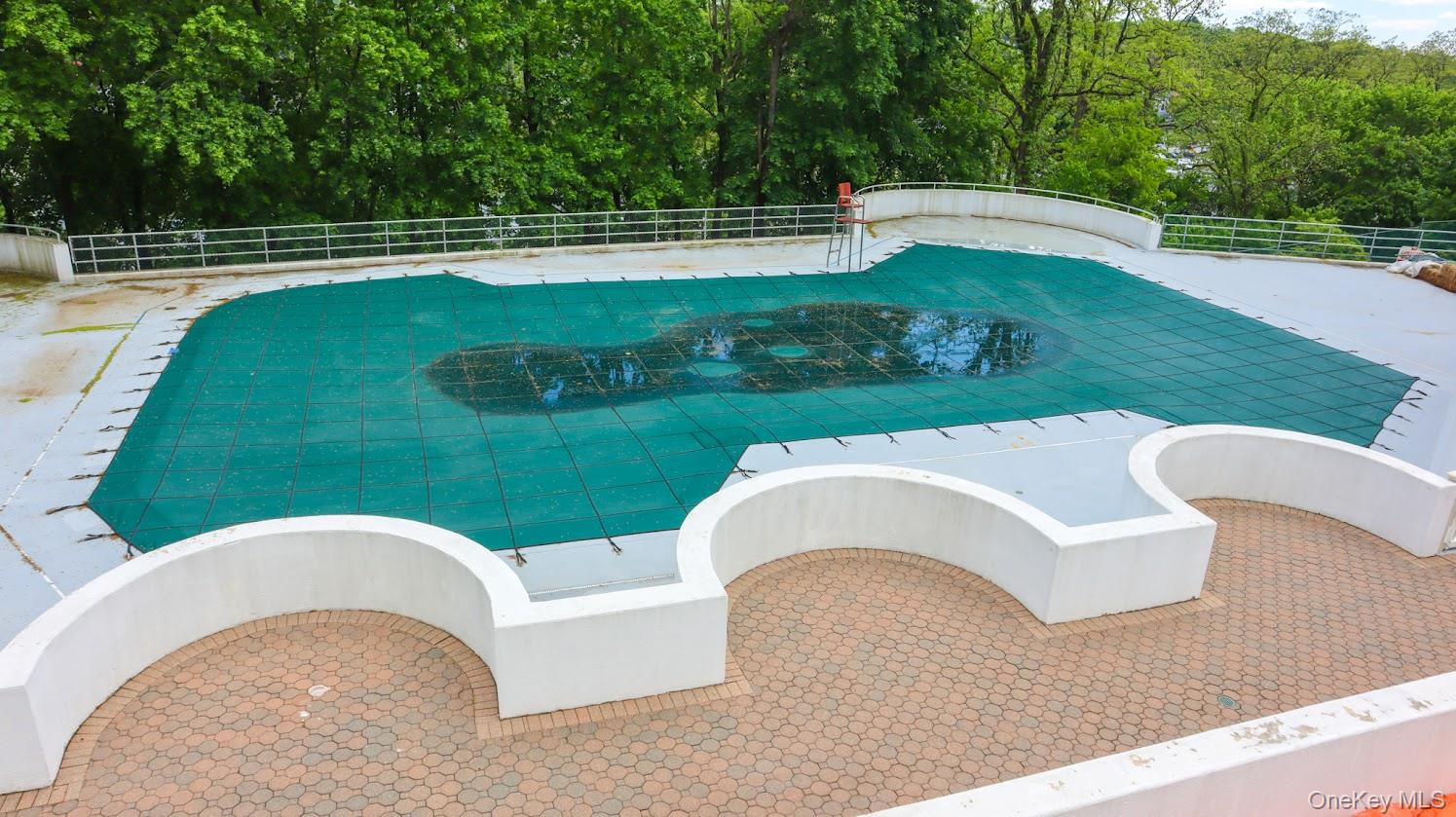 200 High Point Drive # 302, Hartsdale, NY 10530