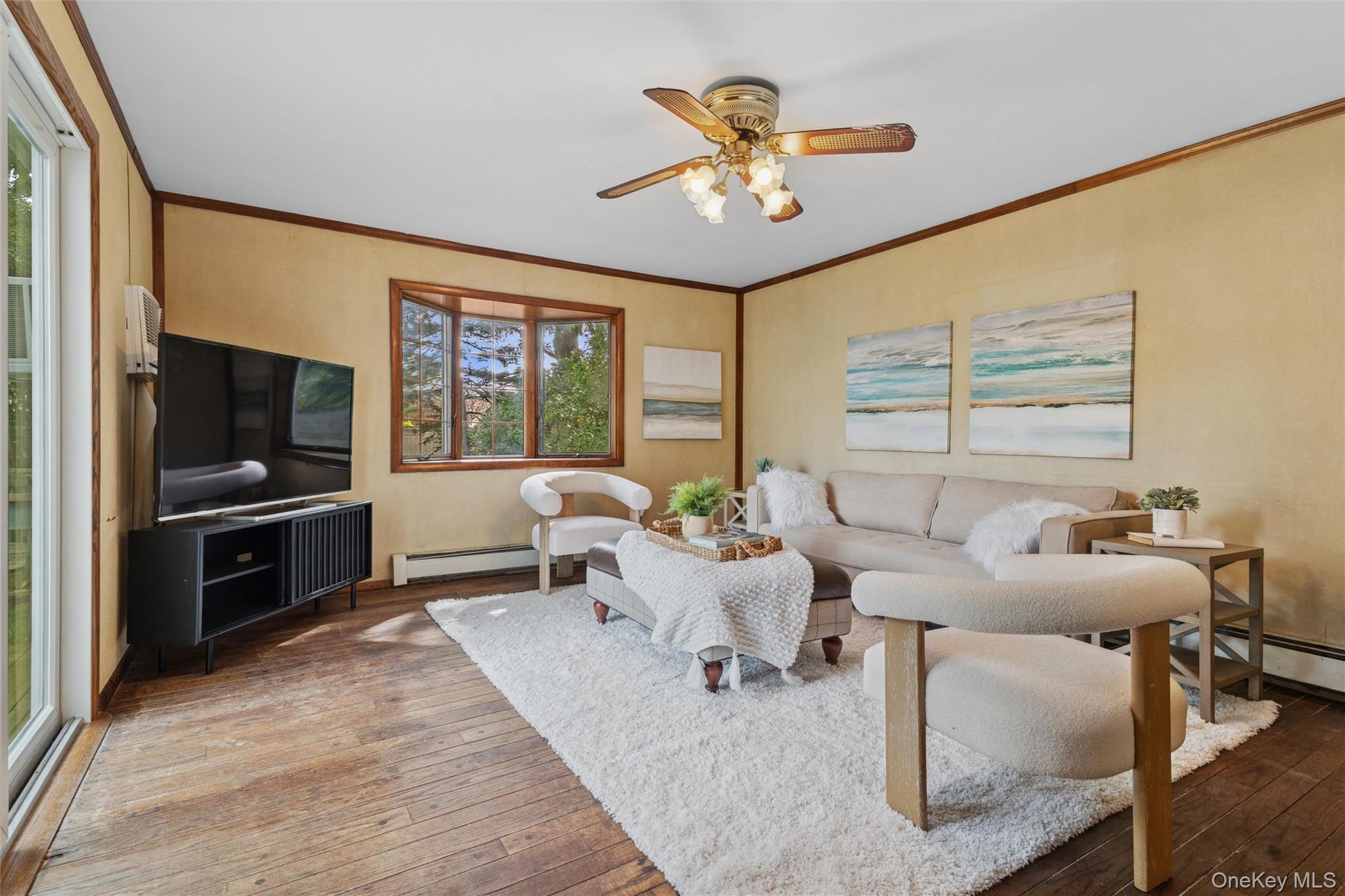 183 Ballad Circle, Holbrook, NY 11741