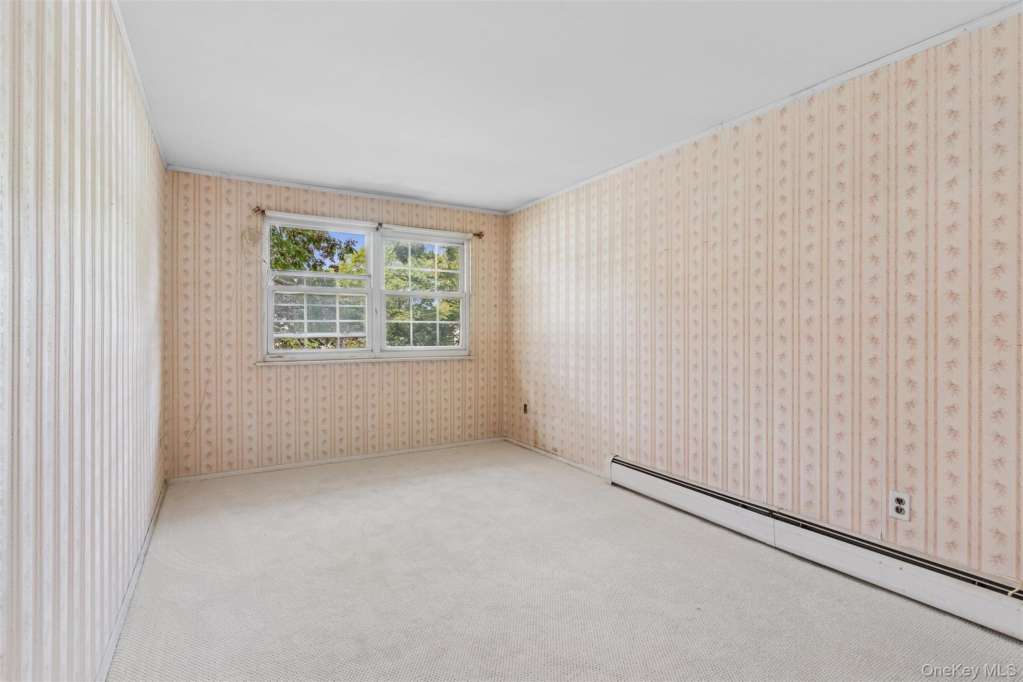 183 Ballad Circle, Holbrook, NY 11741