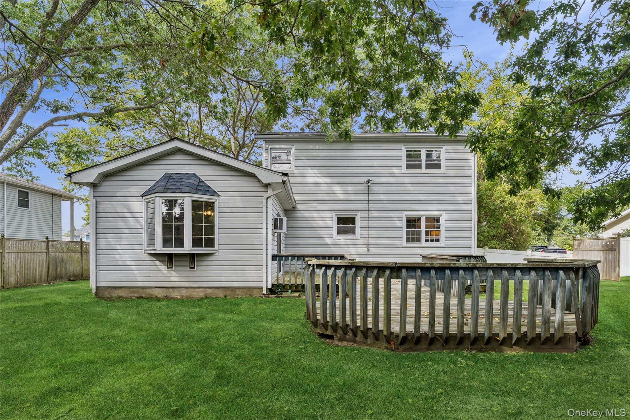 183 Ballad Circle, Holbrook, NY 11741