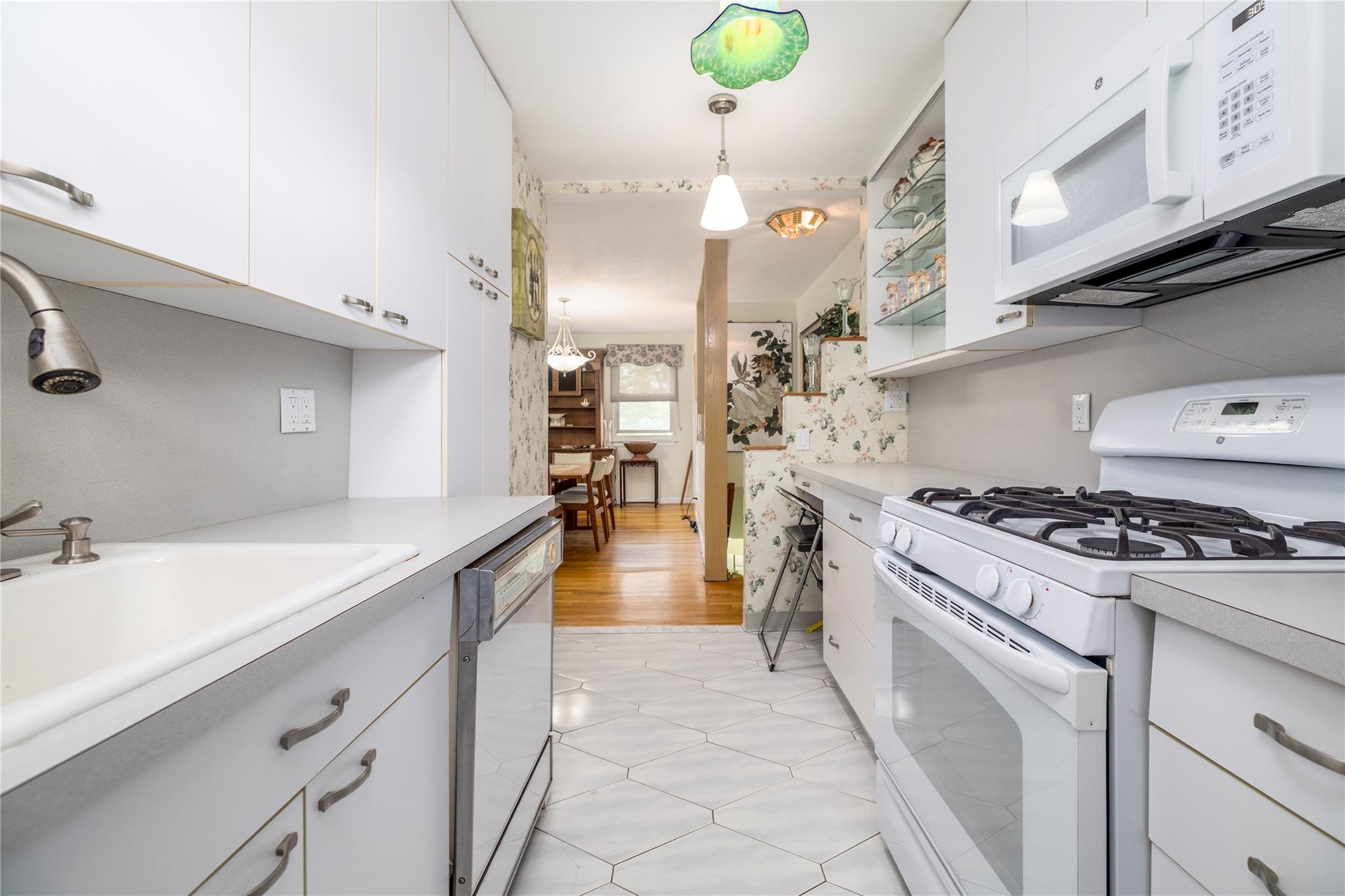 82-25 268 Street # 175B, New Hyde Park, NY 11004