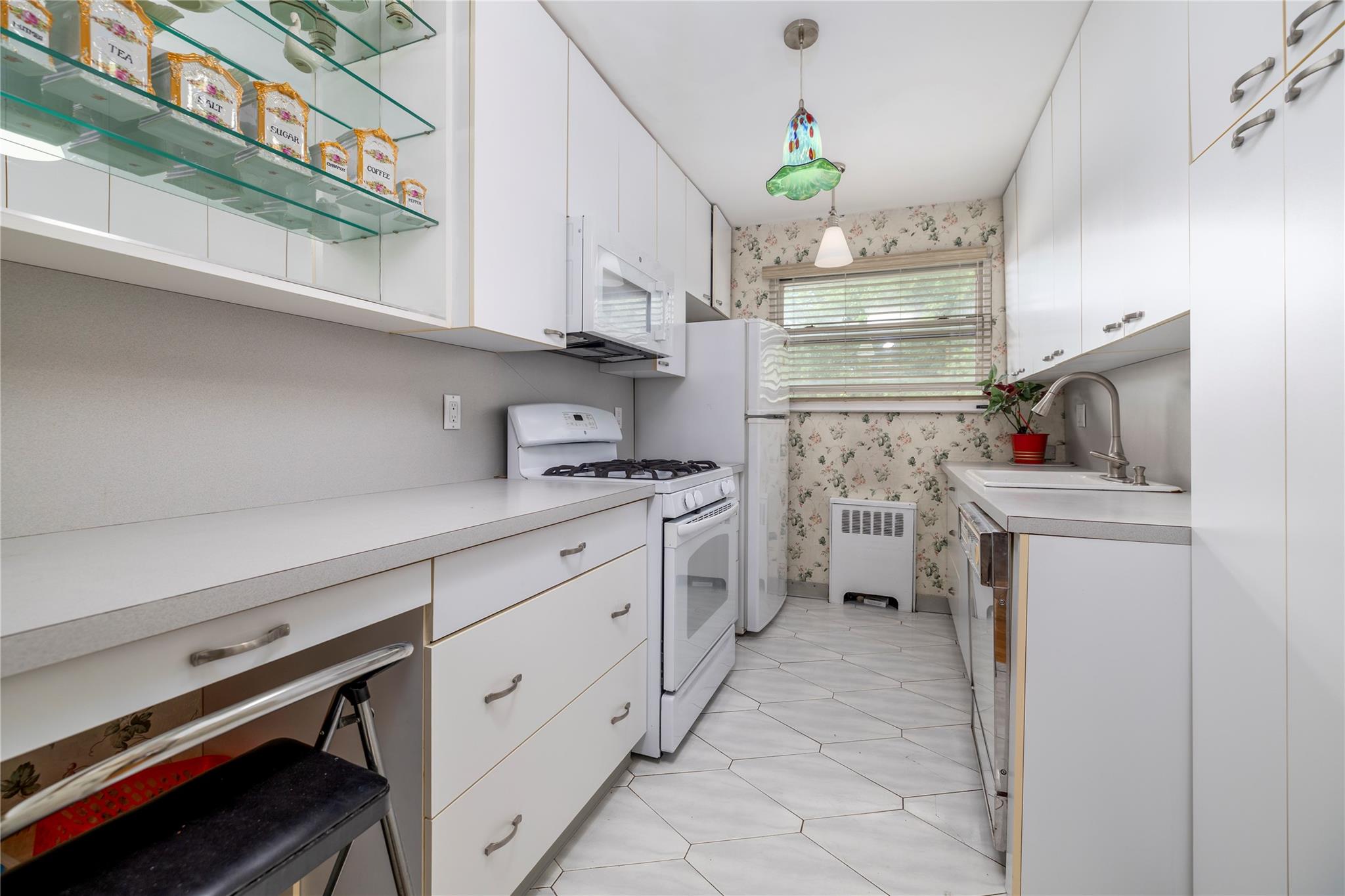 82-25 268 Street # 175B, New Hyde Park, NY 11004