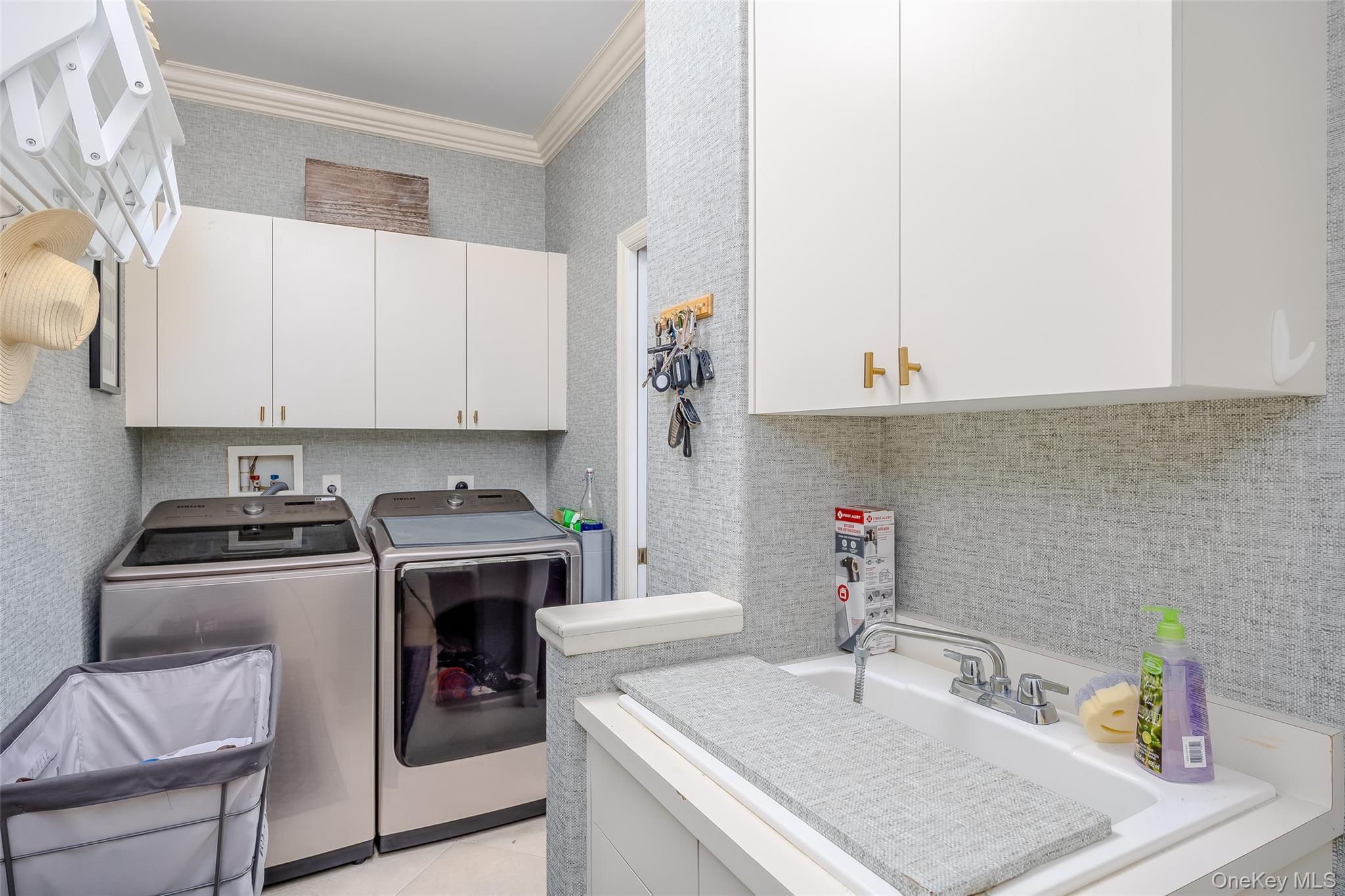 67 Hamlet Drive, Mount Sinai, NY 11766