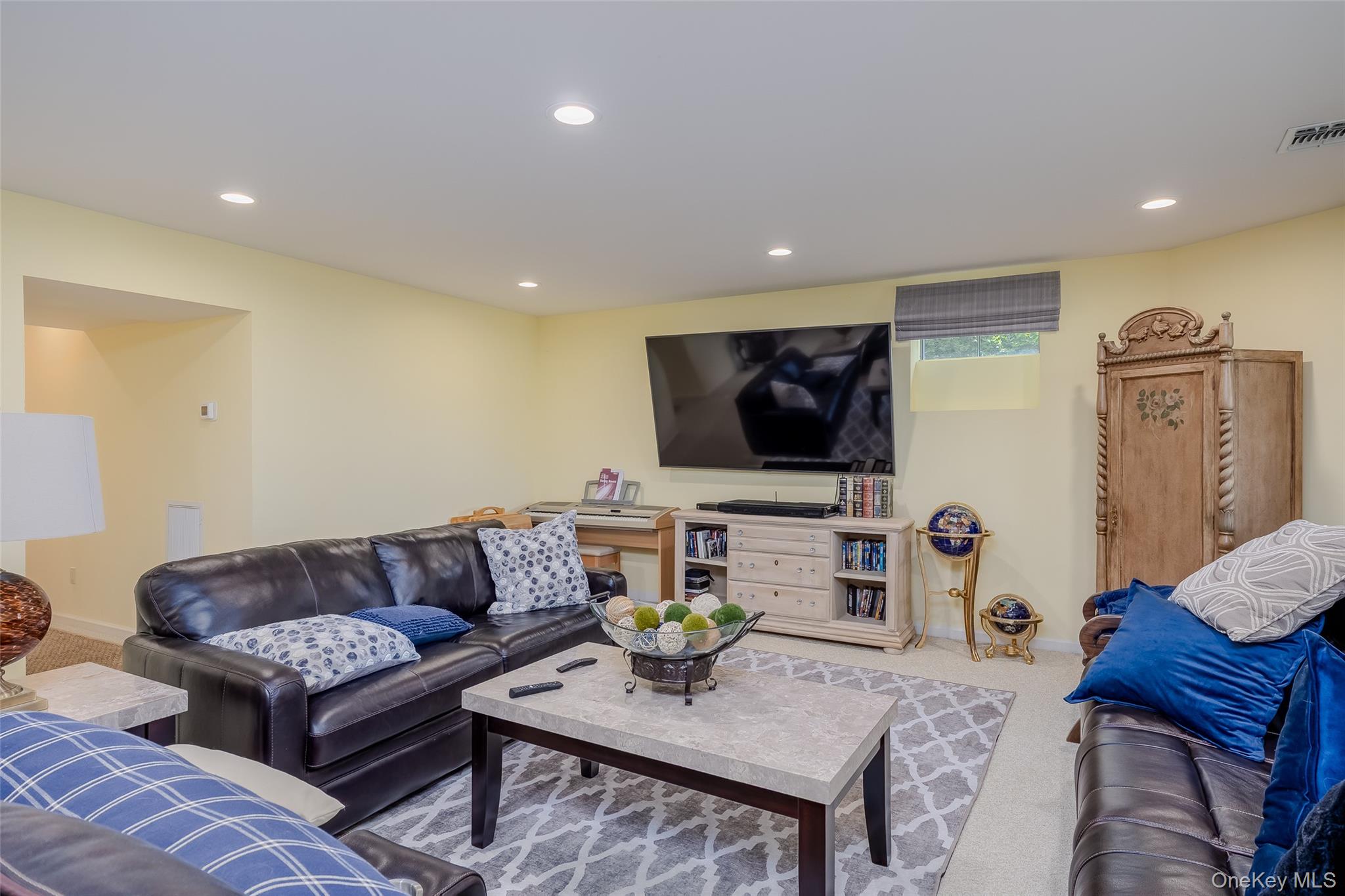 67 Hamlet Drive, Mount Sinai, NY 11766