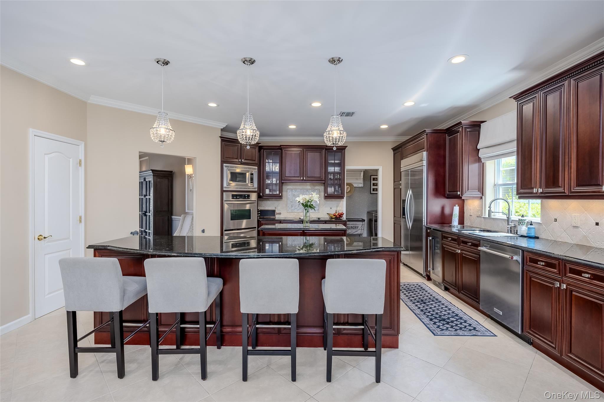 67 Hamlet Drive, Mount Sinai, NY 11766