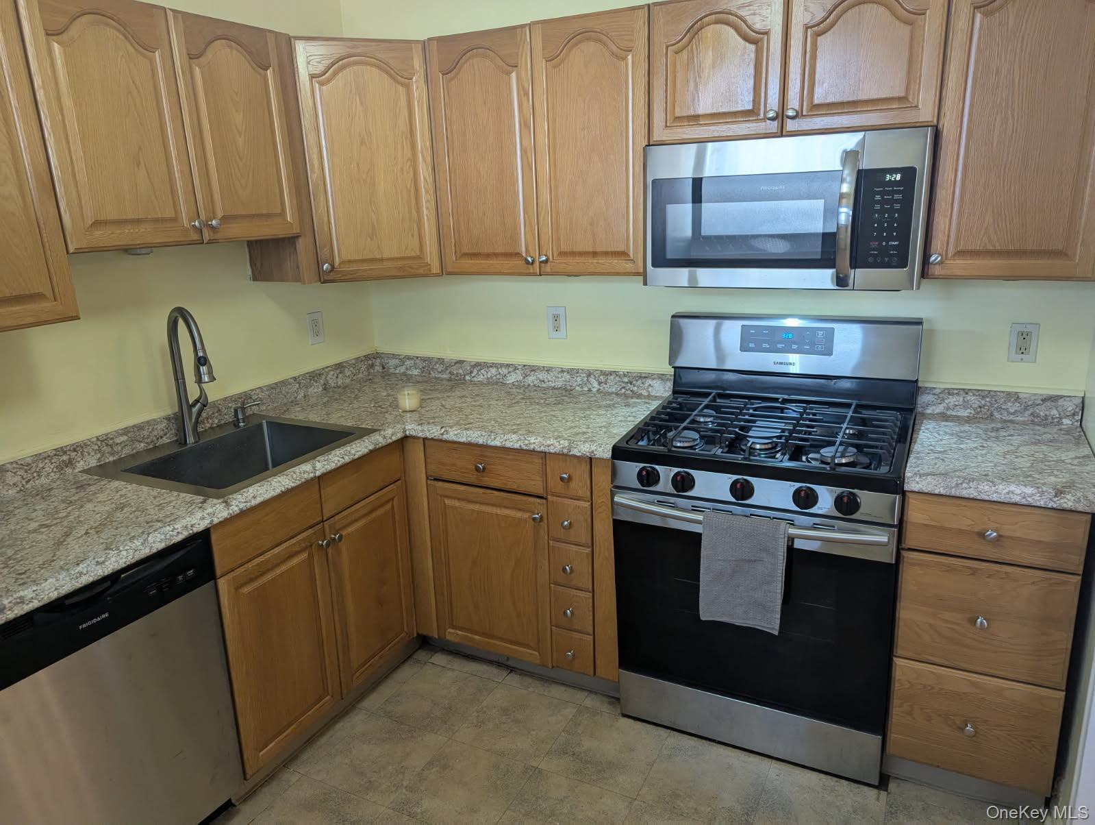 325 King Street # 6j, Port Chester, NY 10573