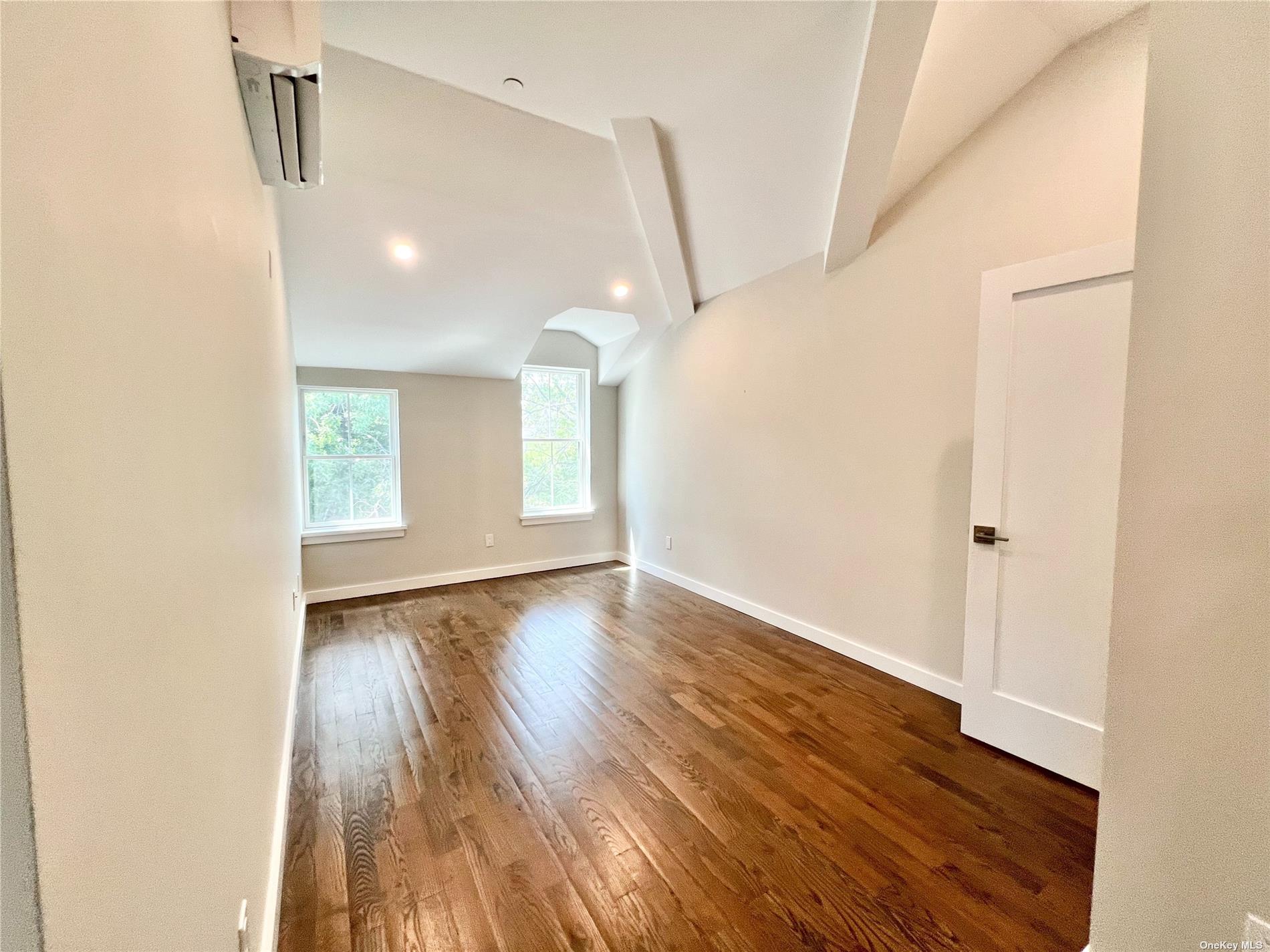 56-75 136th Street # 3B, Flushing, NY 11354