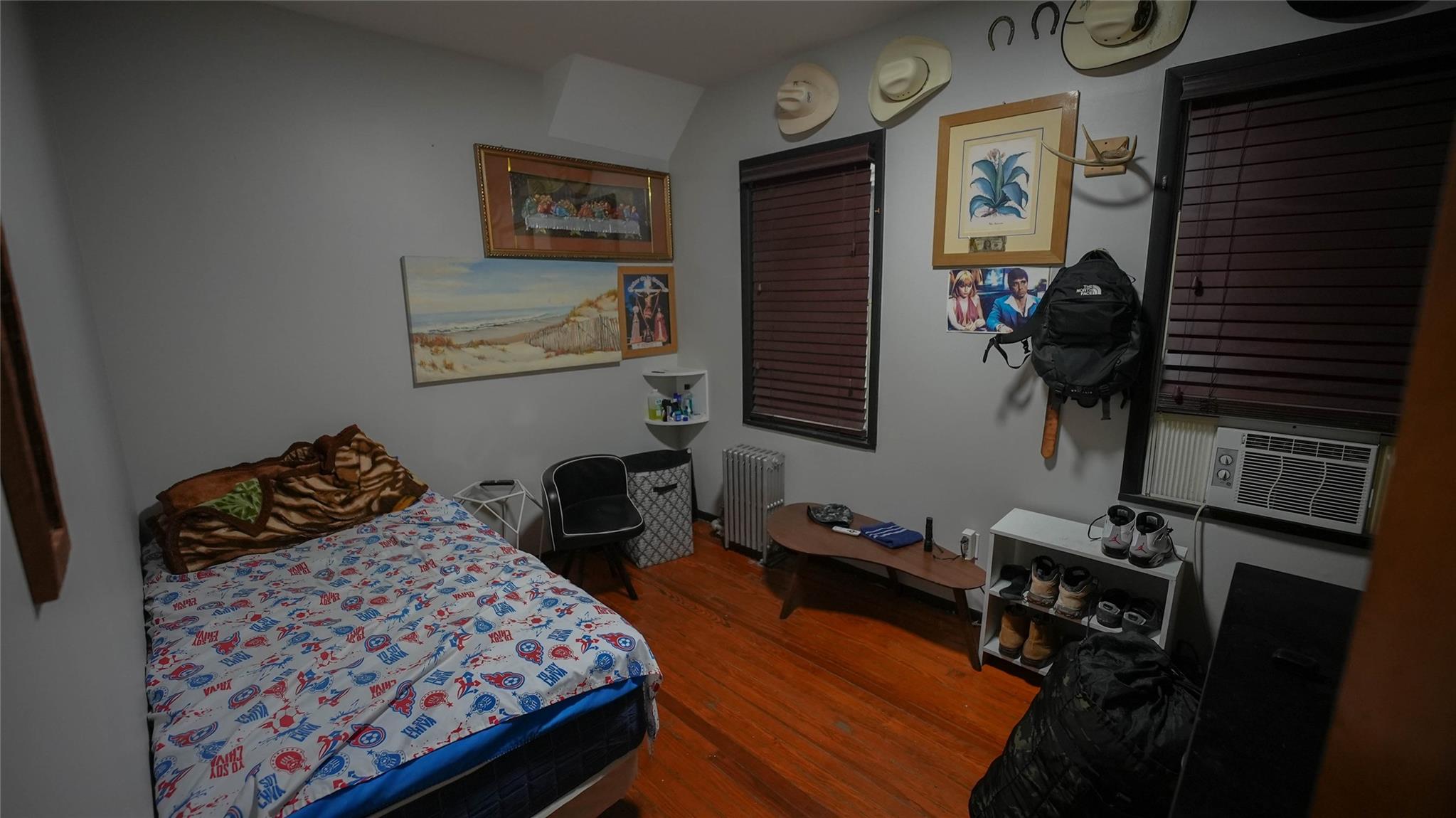 5214 92nd St, Elmhurst, NY 11373