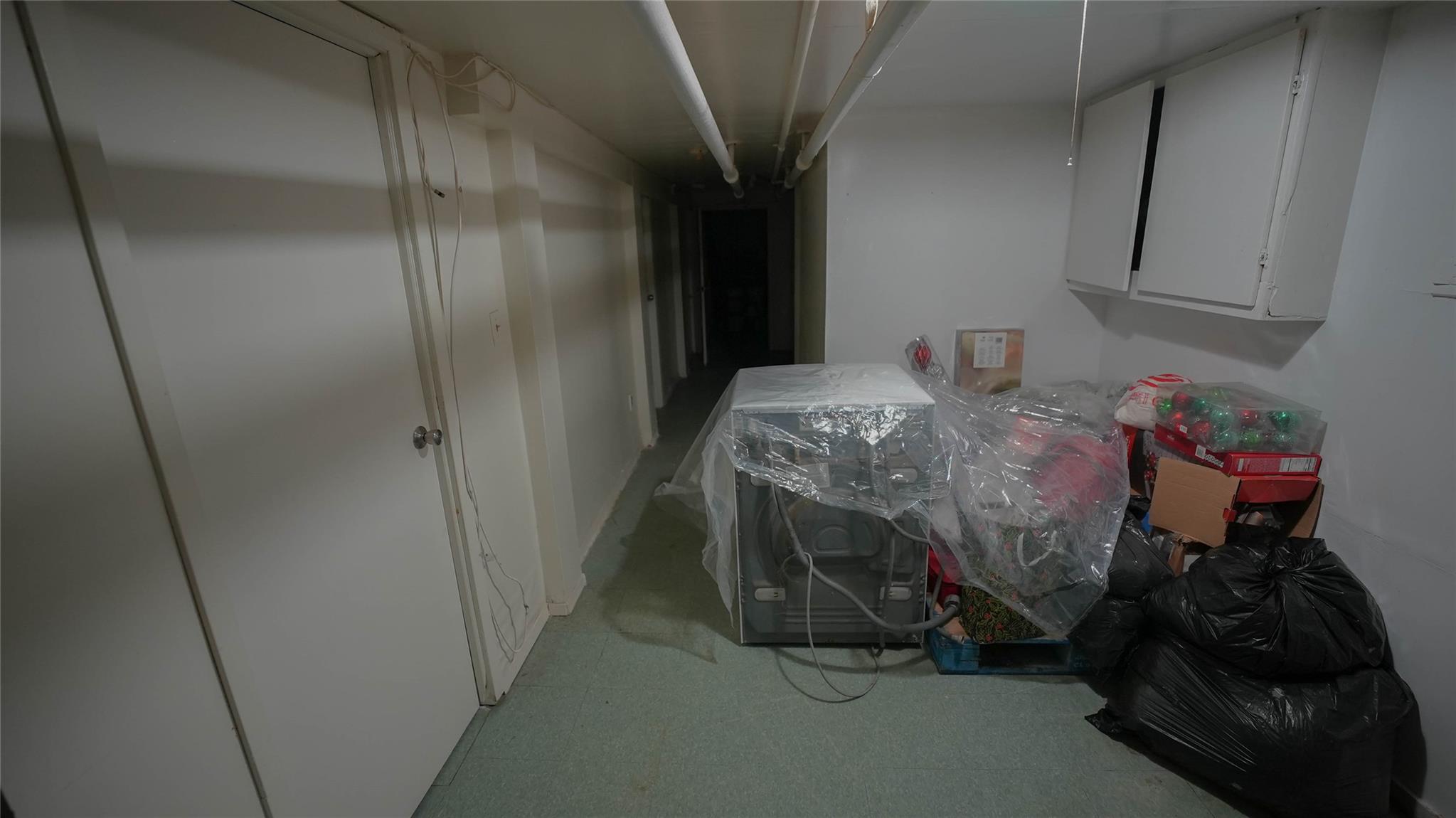 5214 92nd St, Elmhurst, NY 11373