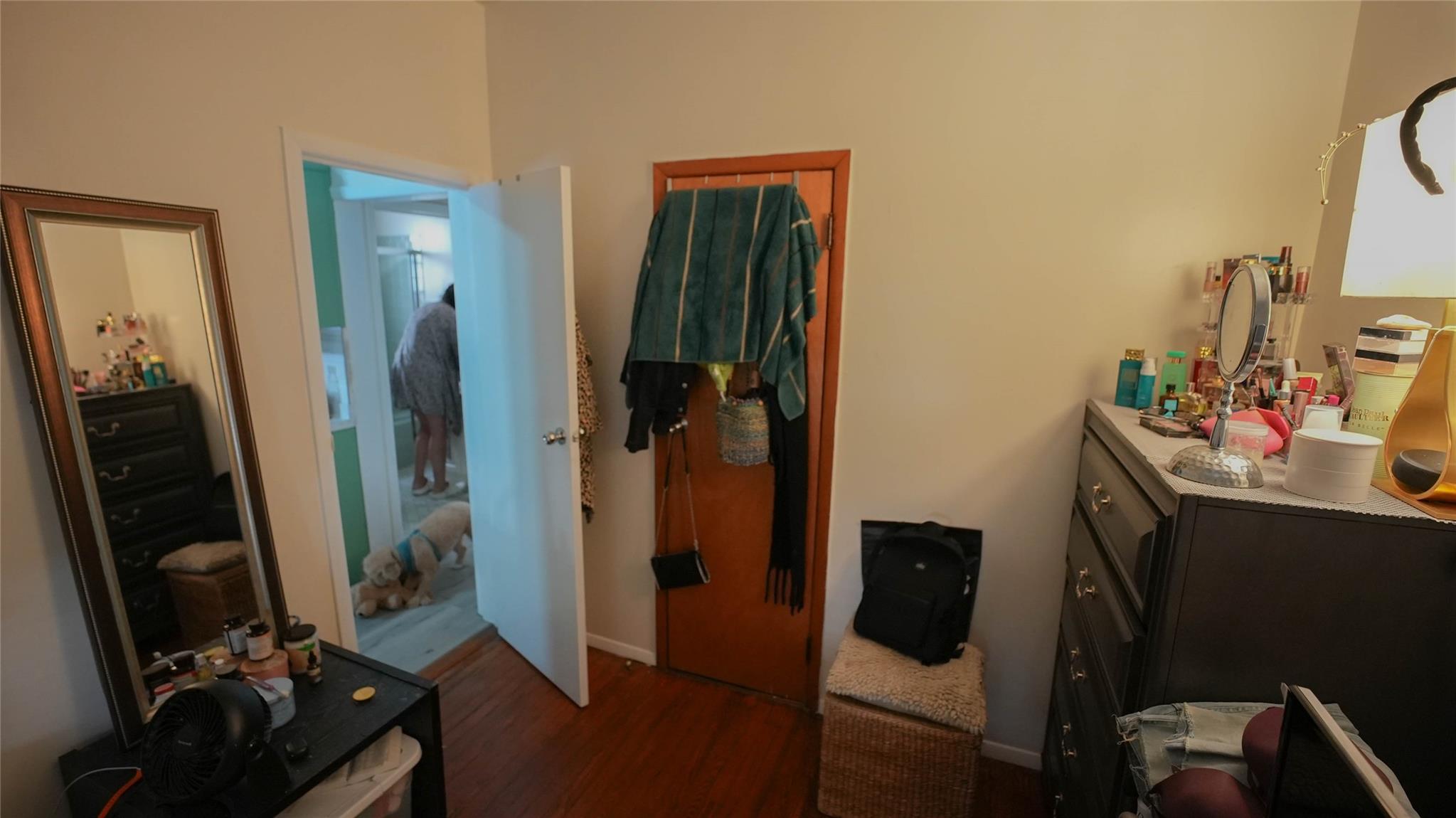 5214 92nd St, Elmhurst, NY 11373