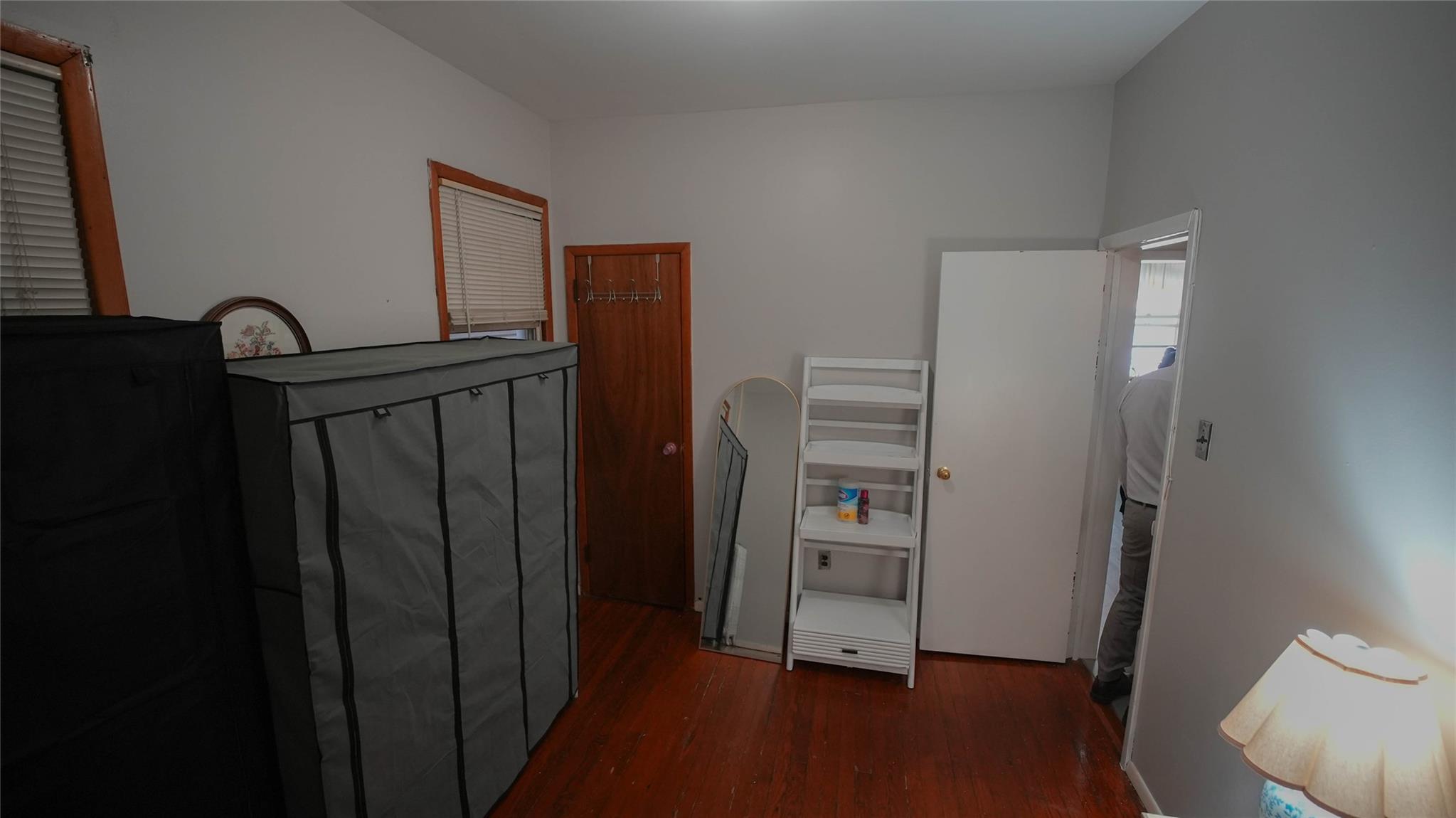 5214 92nd St, Elmhurst, NY 11373