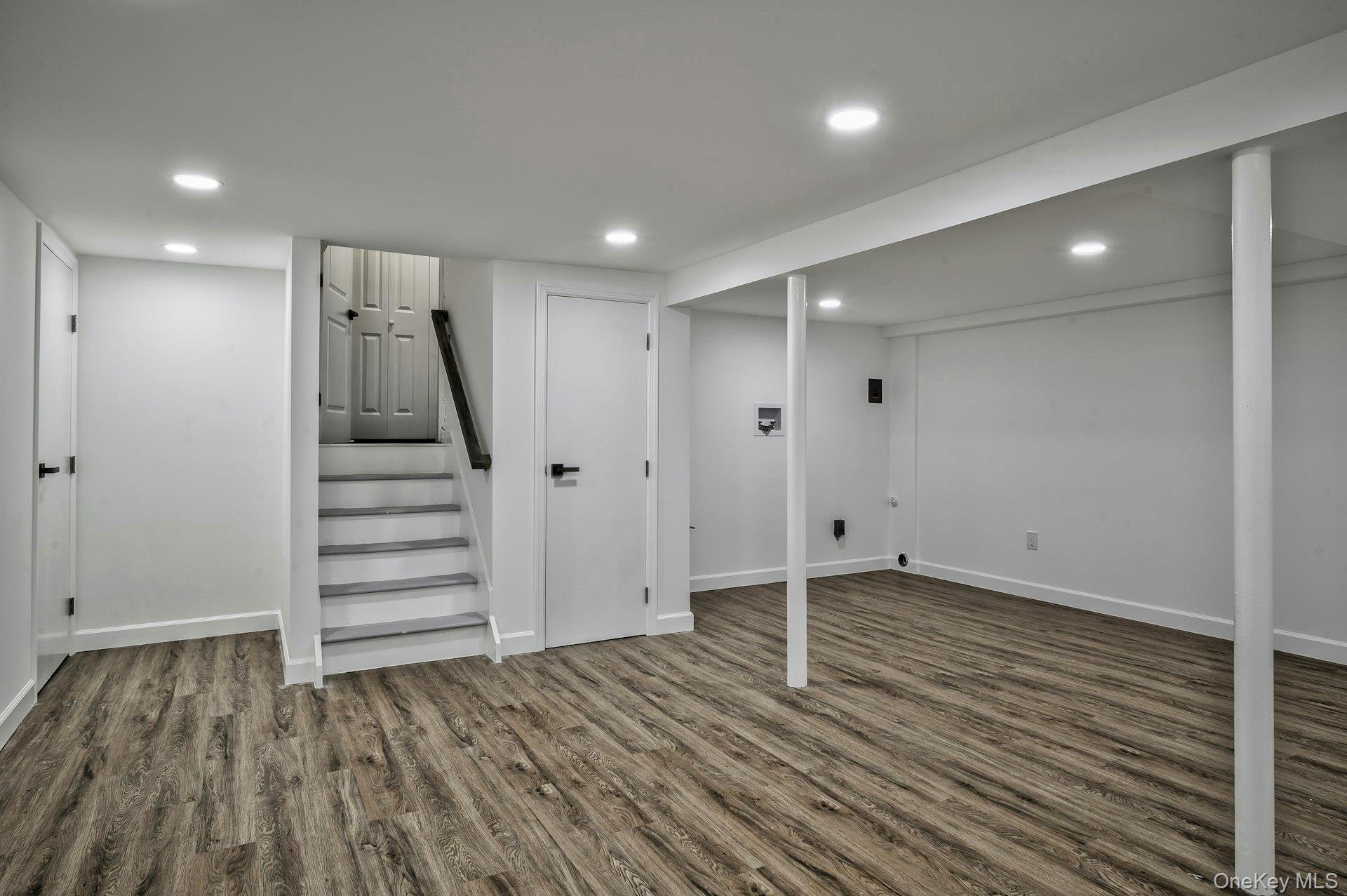 646 Evelyn Ave Avenue, East Meadow, NY 11554