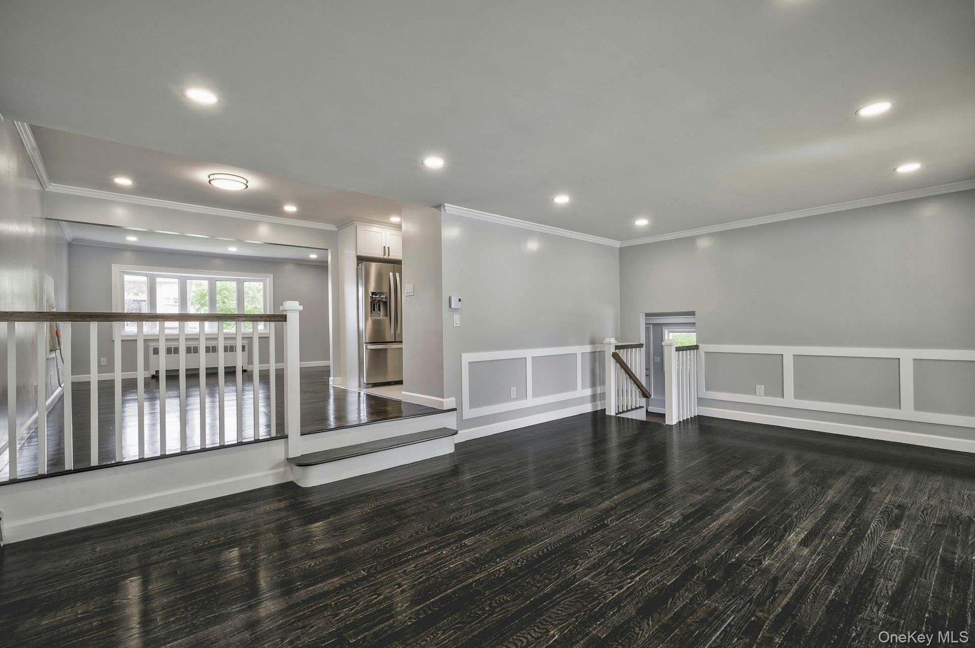 646 Evelyn Ave Avenue, East Meadow, NY 11554