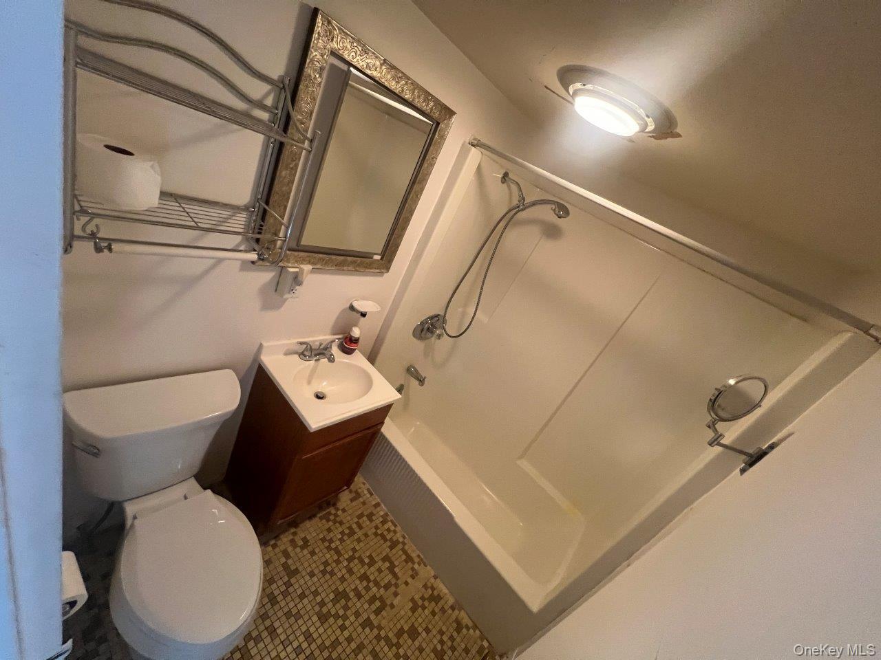 160 Academy Street # 1F aka LF, Poughkeepsie, NY 12601