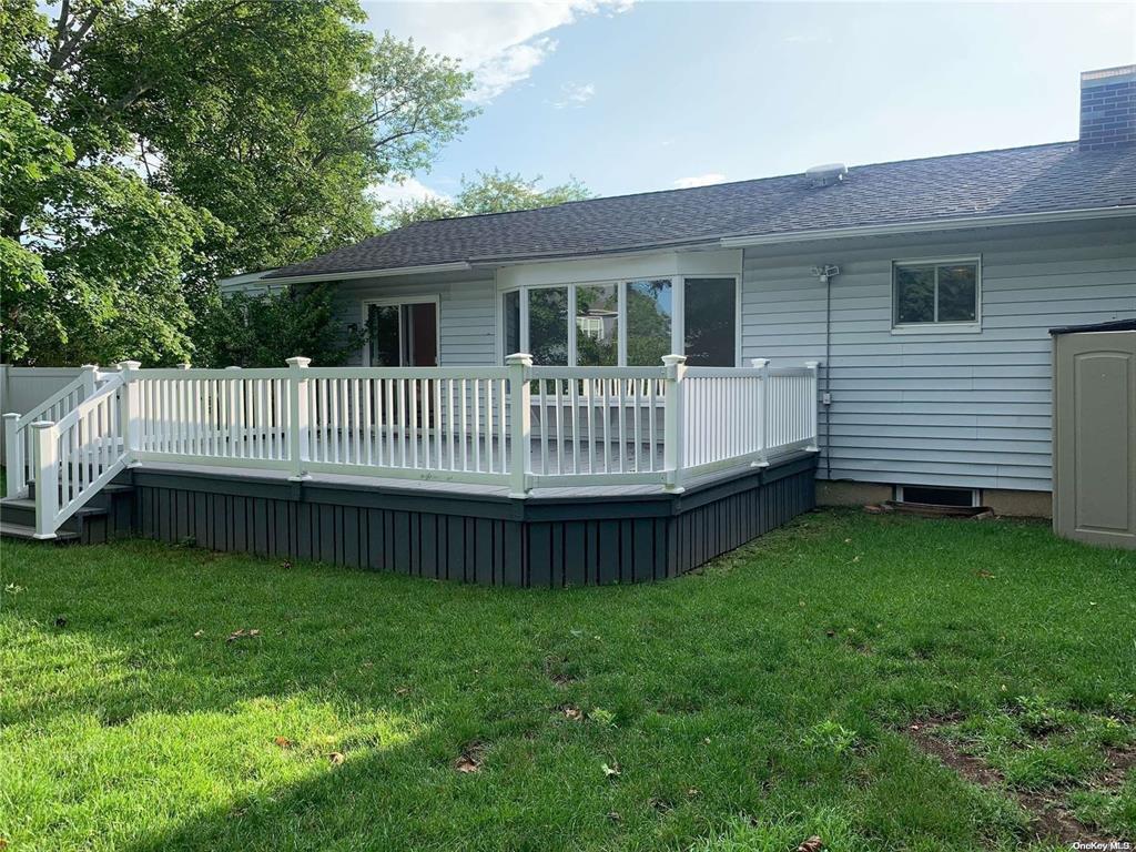 220 Central Park Road, Plainview, NY 11803