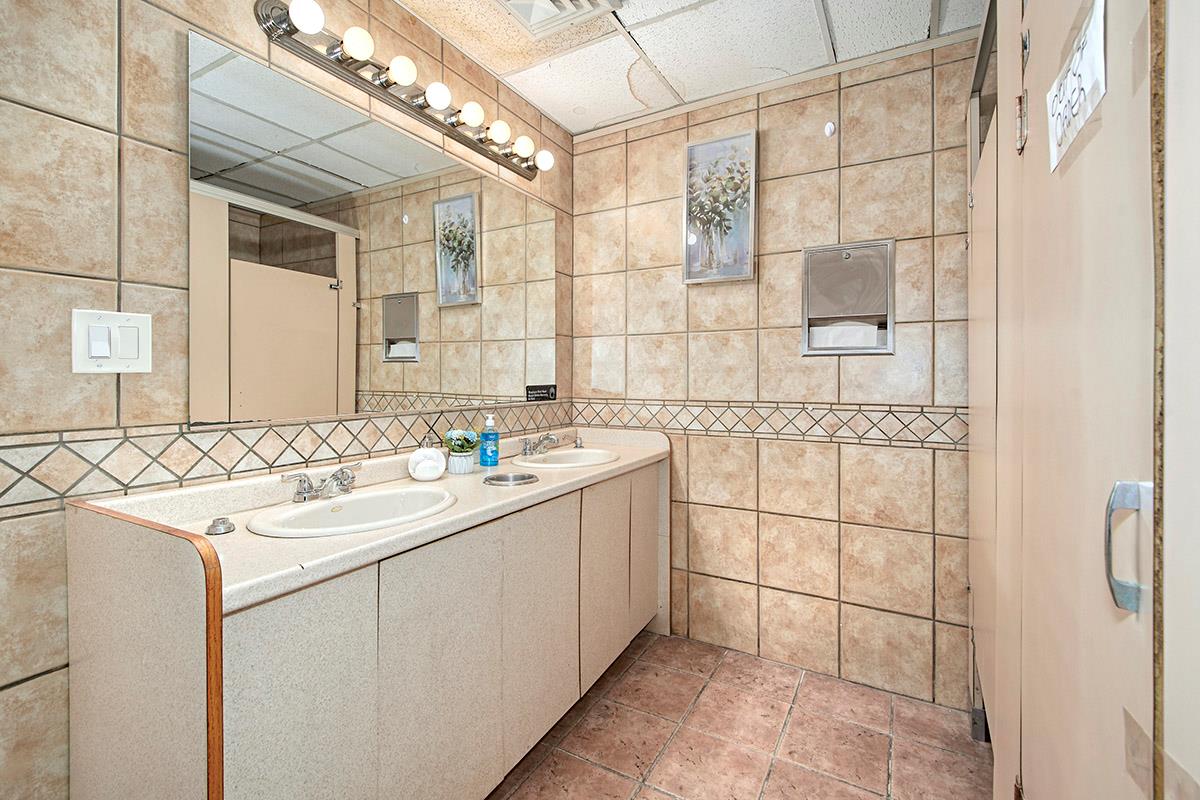 3243 Ampere Avenue, Bronx, NY 10465