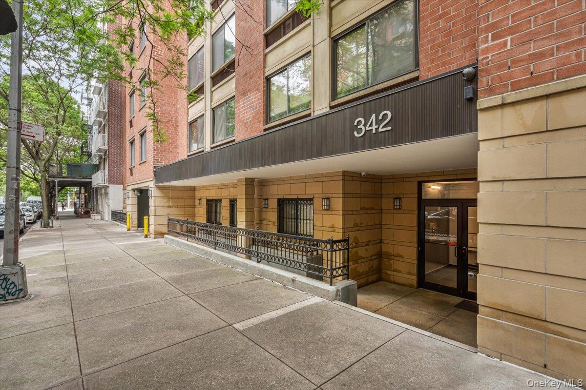 342 E 119th Street # 6D, New York (Manhattan), NY 10035