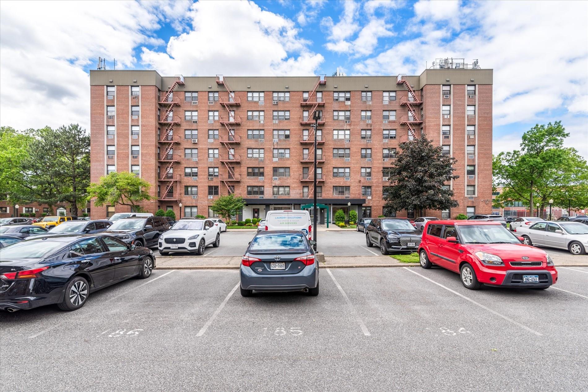 84-09 155th Avenue # 3A, Howard Beach, NY 11414