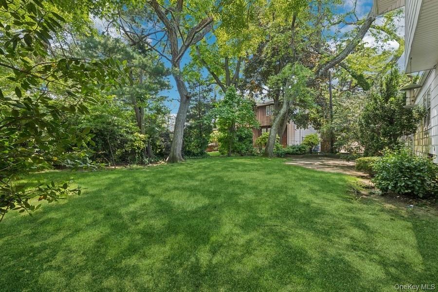 764 Sherwood Court, North Woodmere, NY 11581