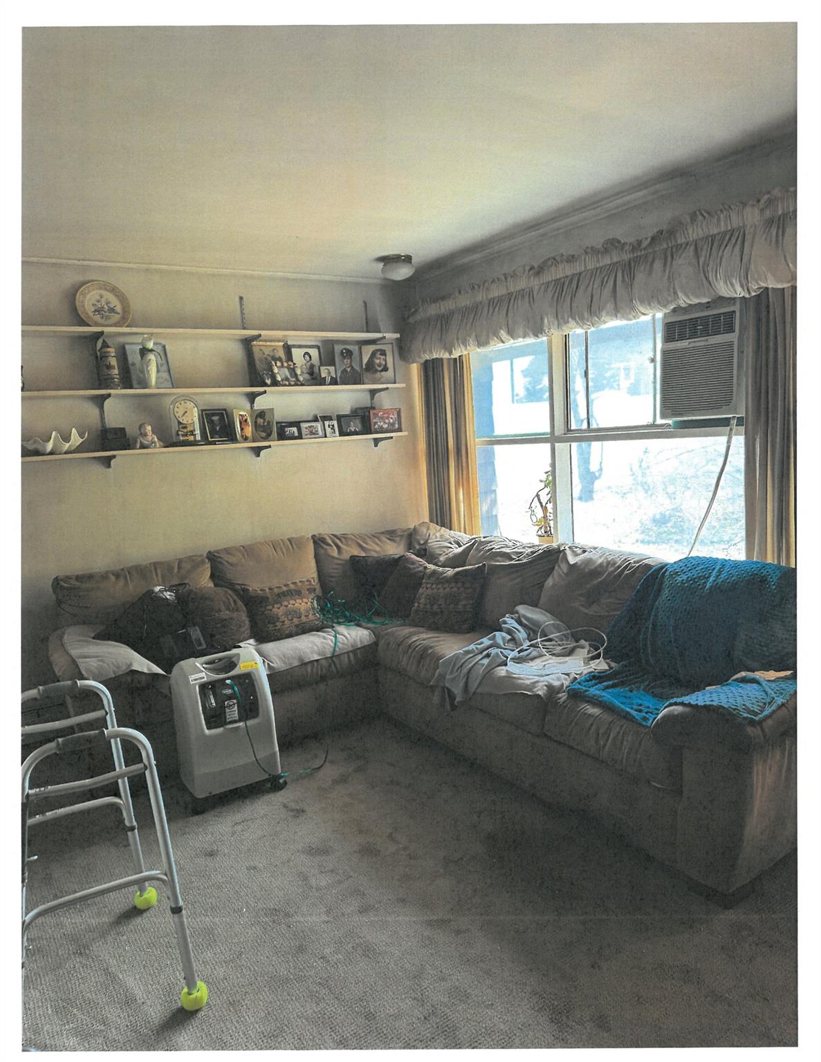 38 Hark Lane, Westbury, NY 11590