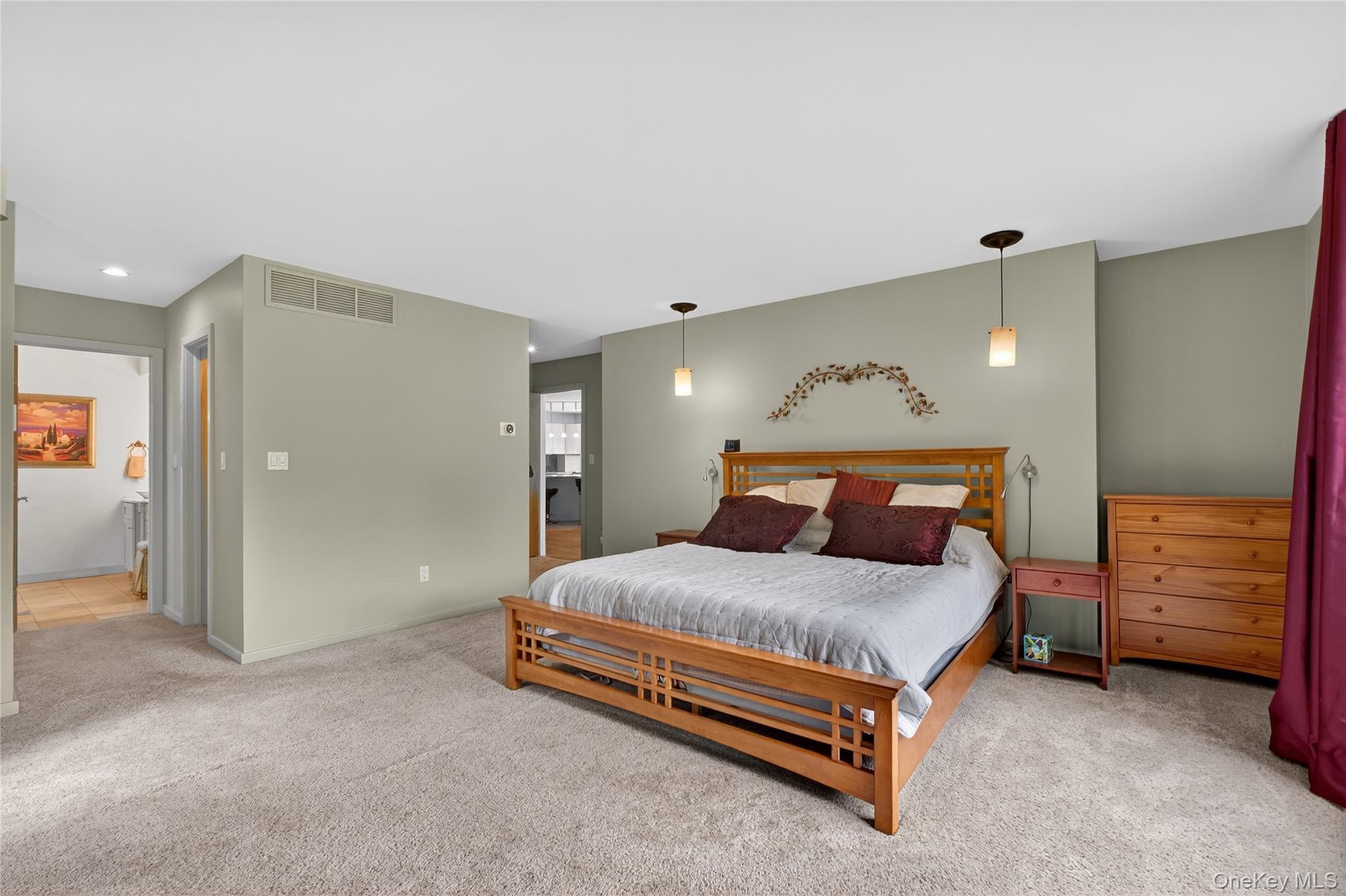 109 Sleight Plass Road, Poughkeepsie, NY 12603