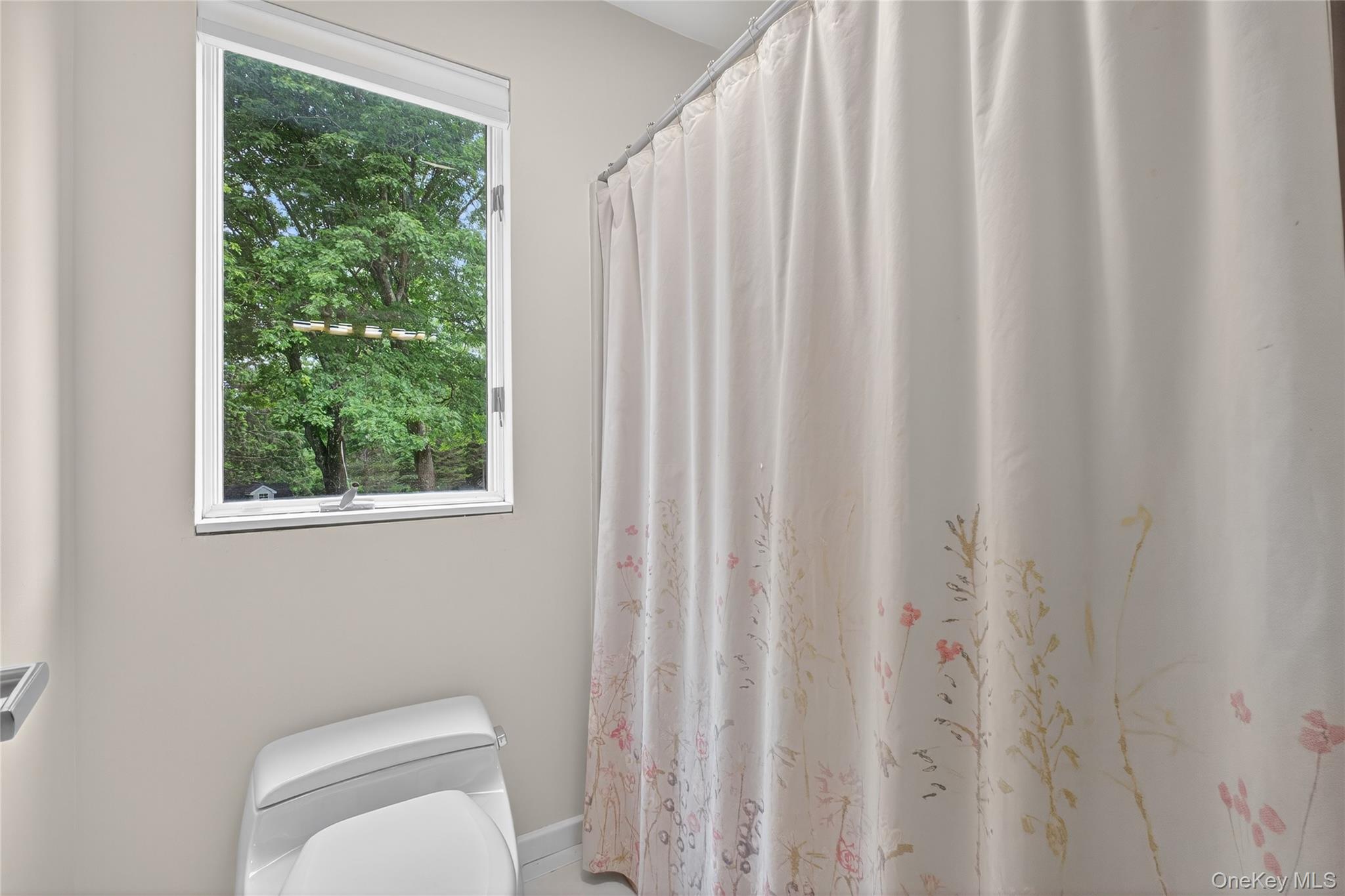 109 Sleight Plass Road, Poughkeepsie, NY 12603