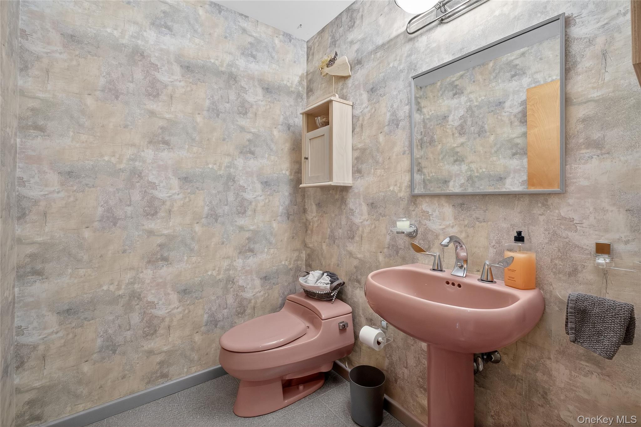 109 Sleight Plass Road, Poughkeepsie, NY 12603