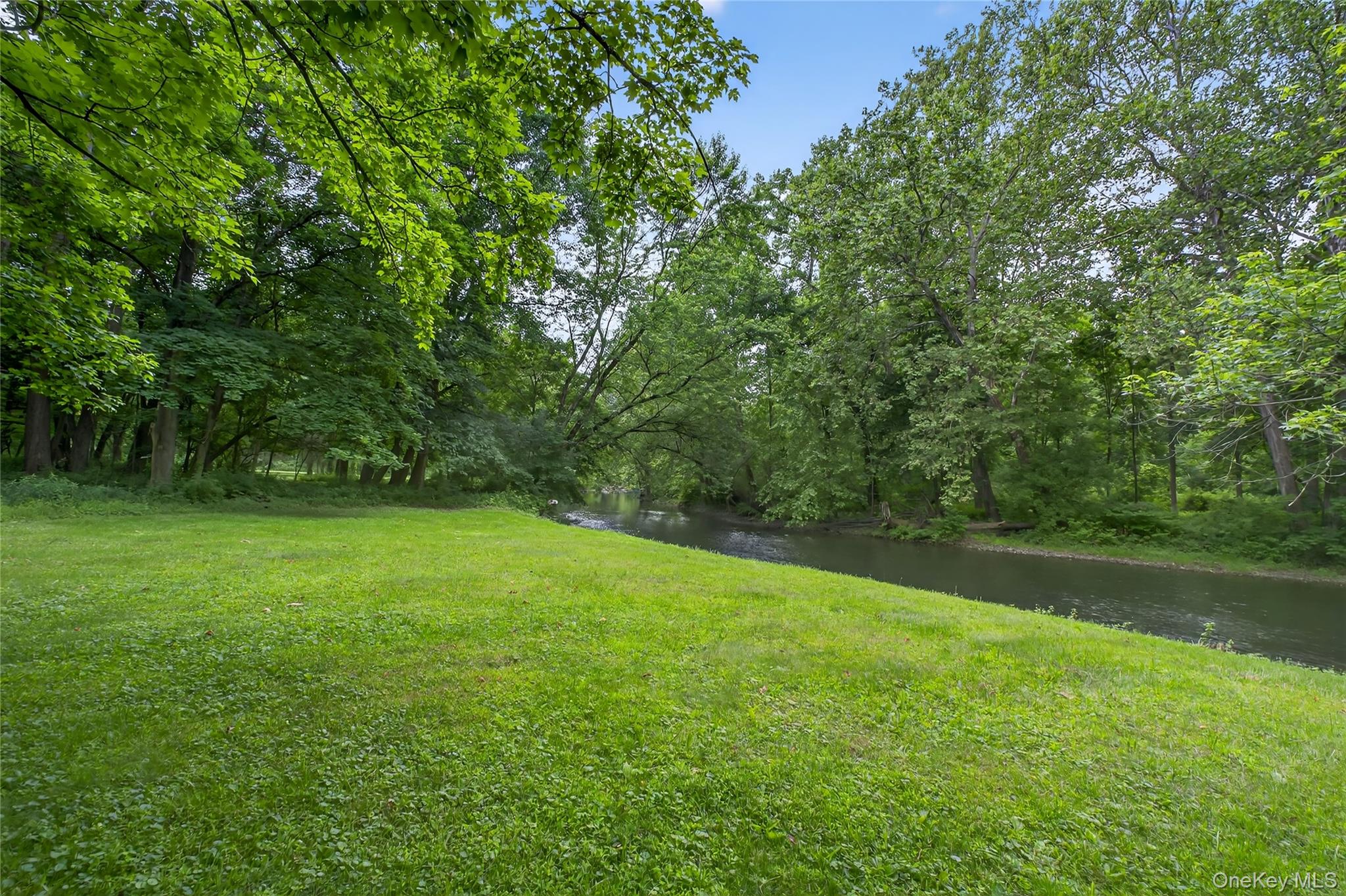 109 Sleight Plass Road, Poughkeepsie, NY 12603