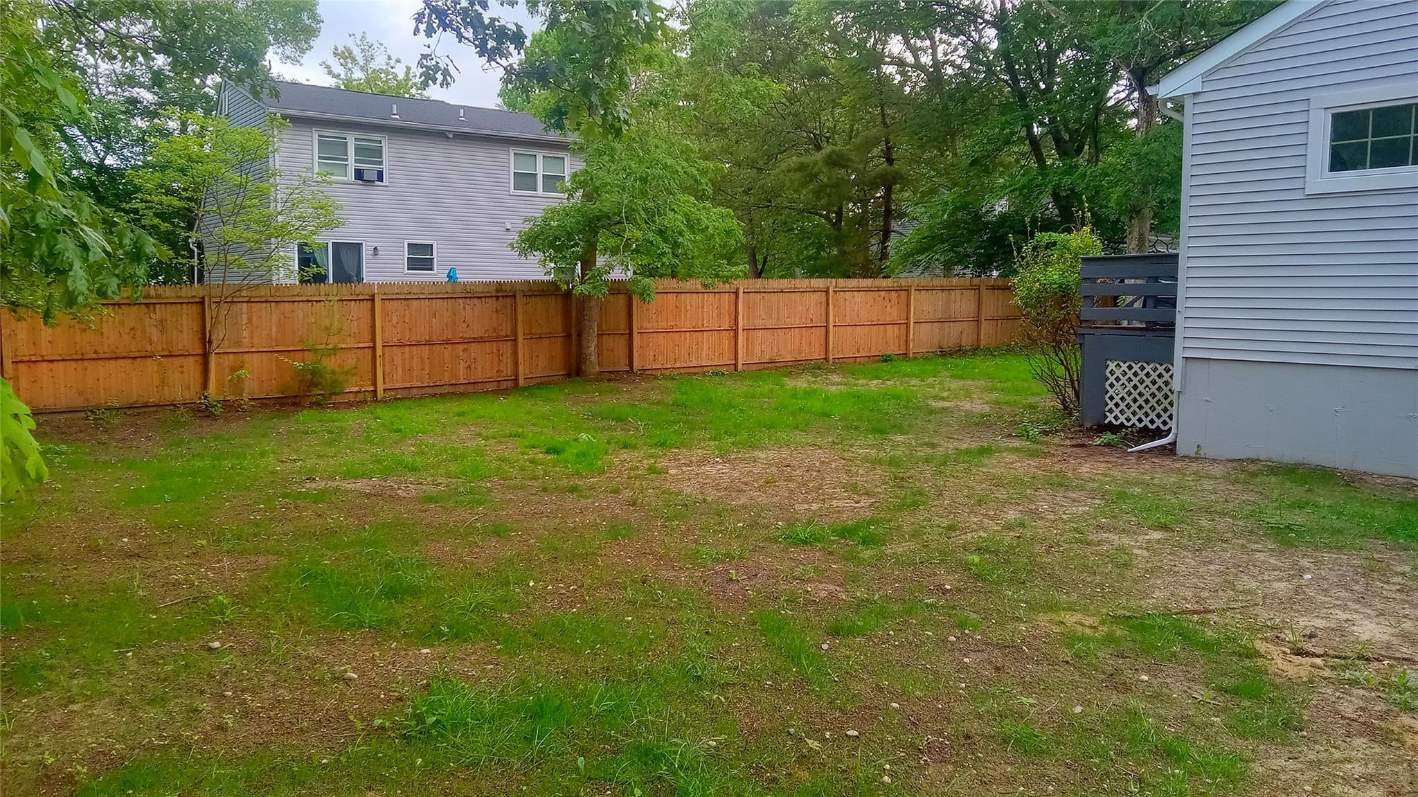 34 Park Lane, Medford, NY 11763