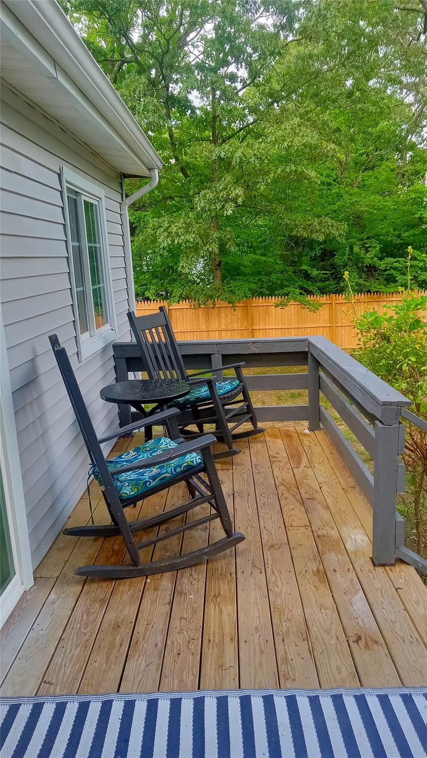 34 Park Lane, Medford, NY 11763