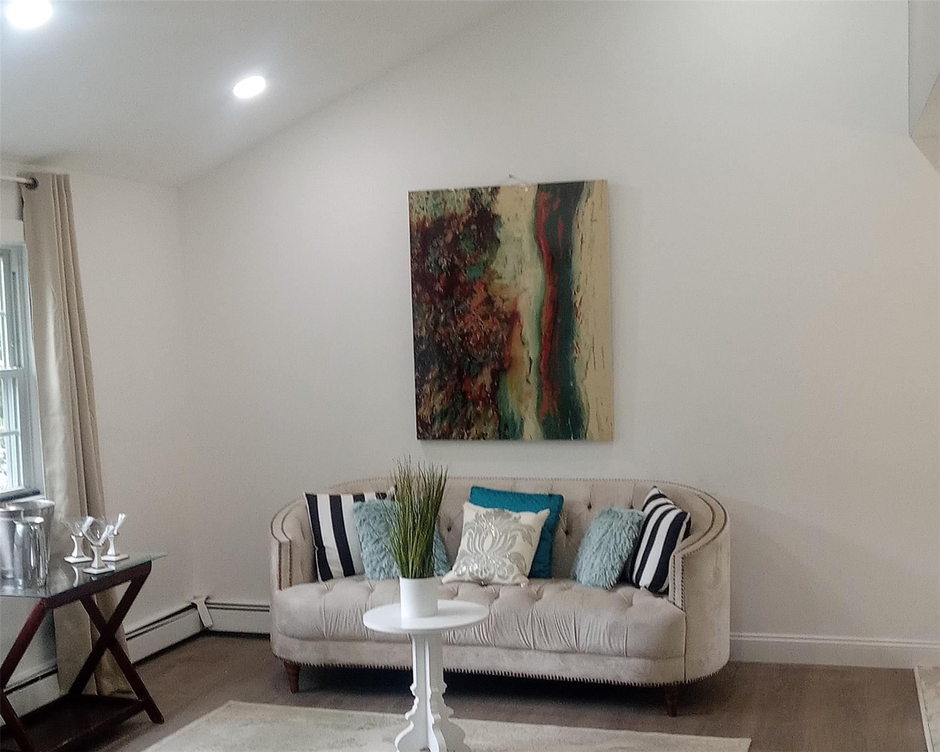 34 Park Lane, Medford, NY 11763