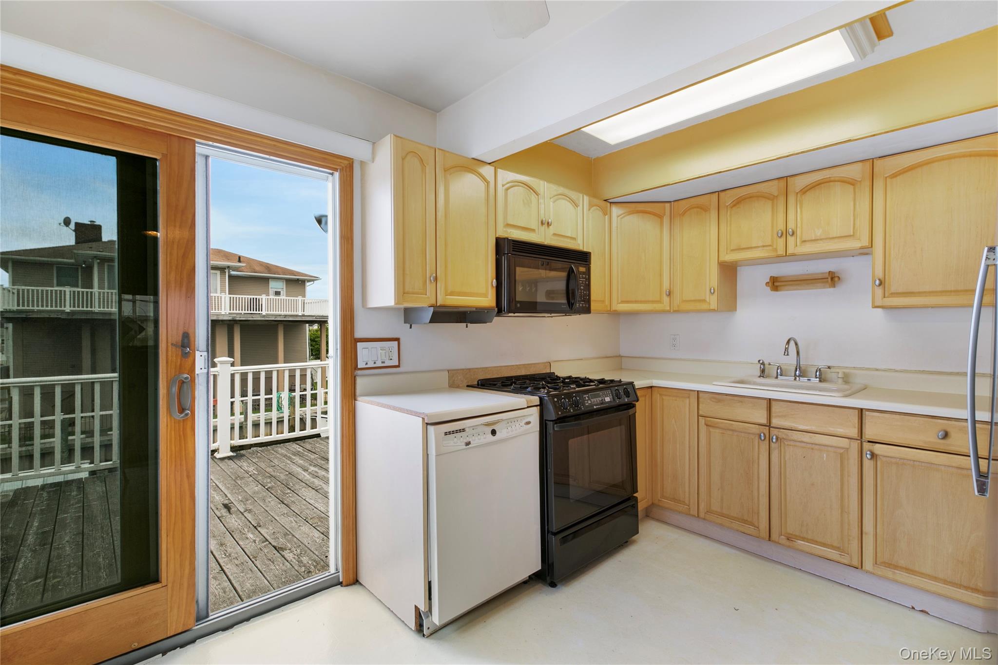 853 Arctic Street, Lindenhurst, NY 11757