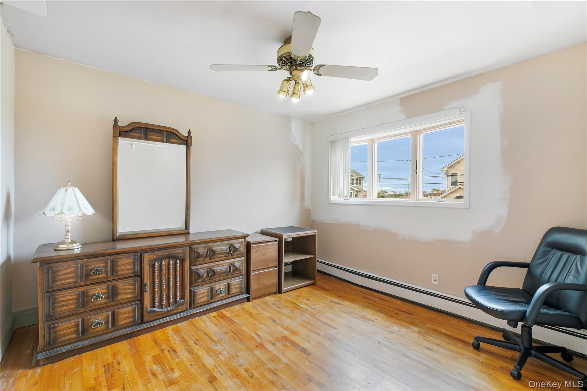 853 Arctic Street, Lindenhurst, NY 11757