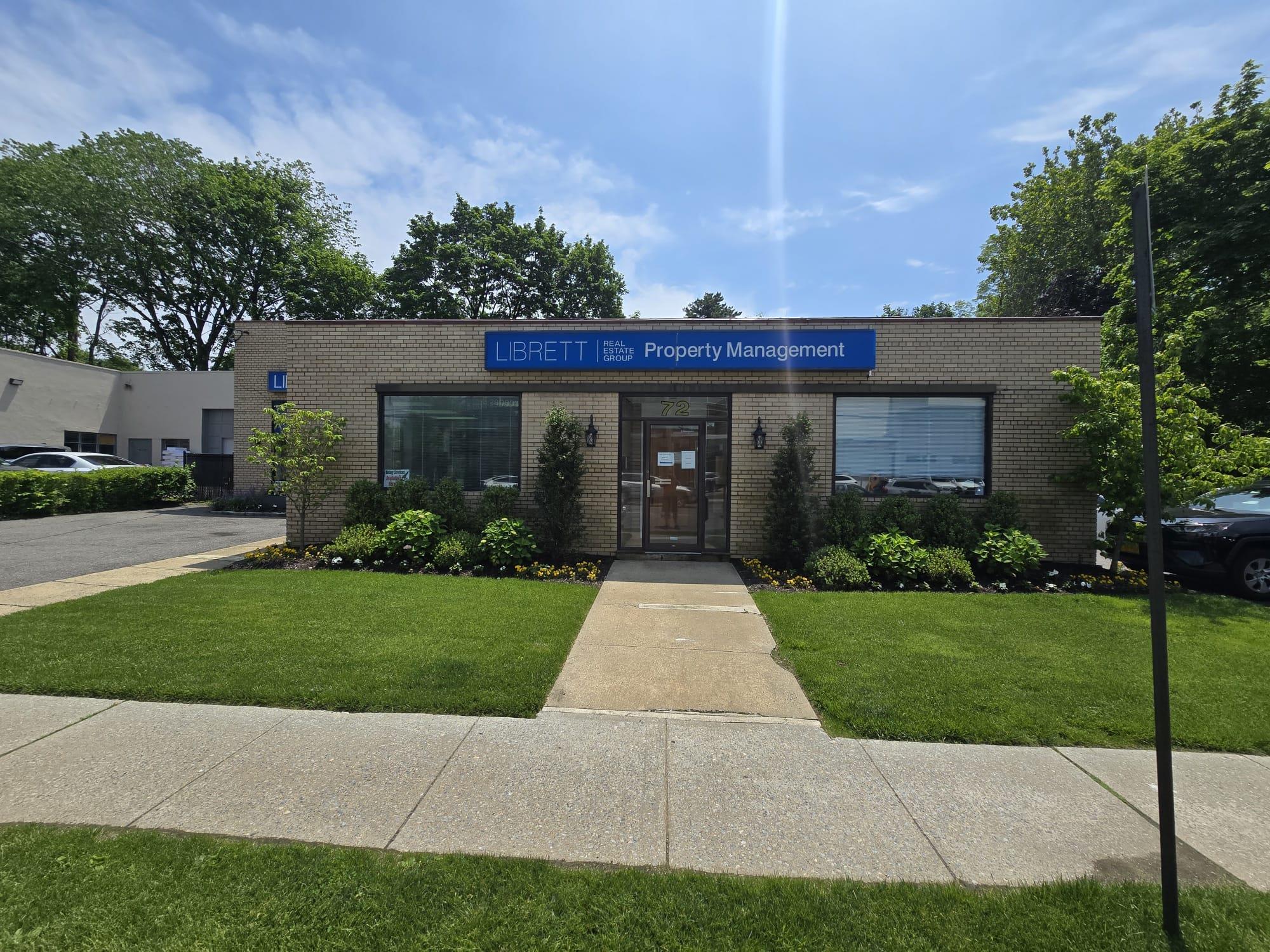 72 e main Street, New Rochelle, NY 10801