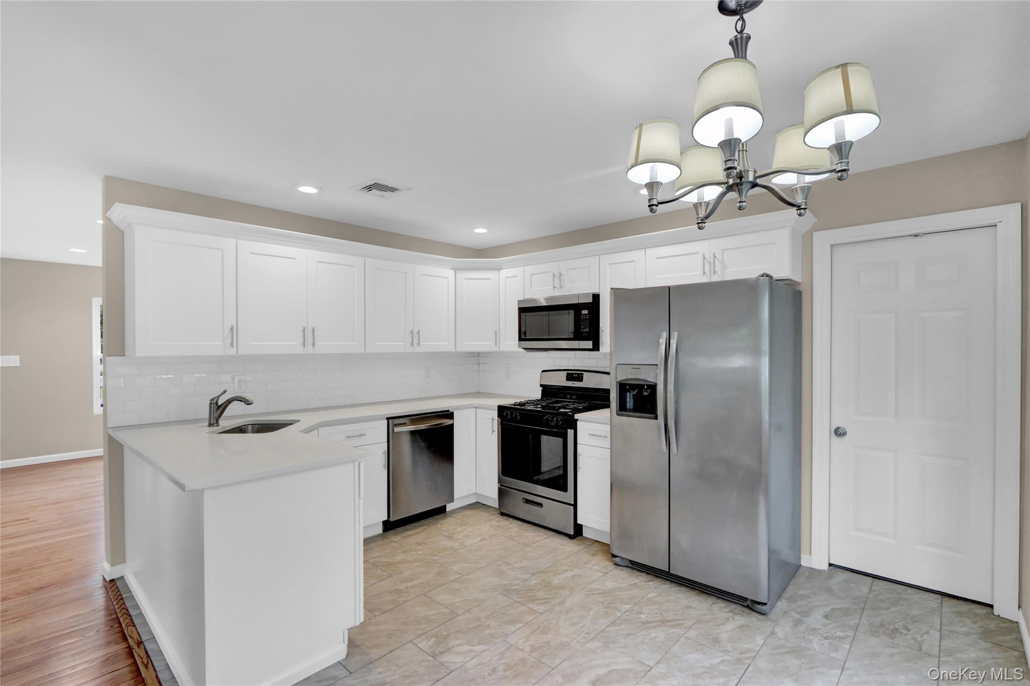 31 Teller Avenue, Coram, NY 11727