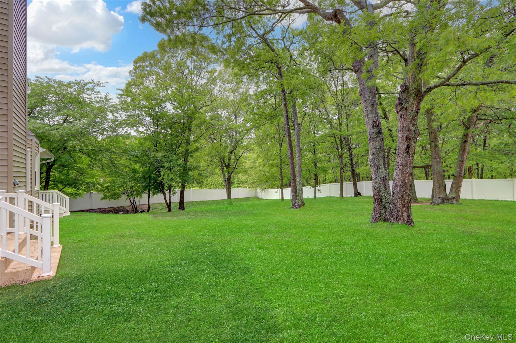 31 Teller Avenue, Coram, NY 11727