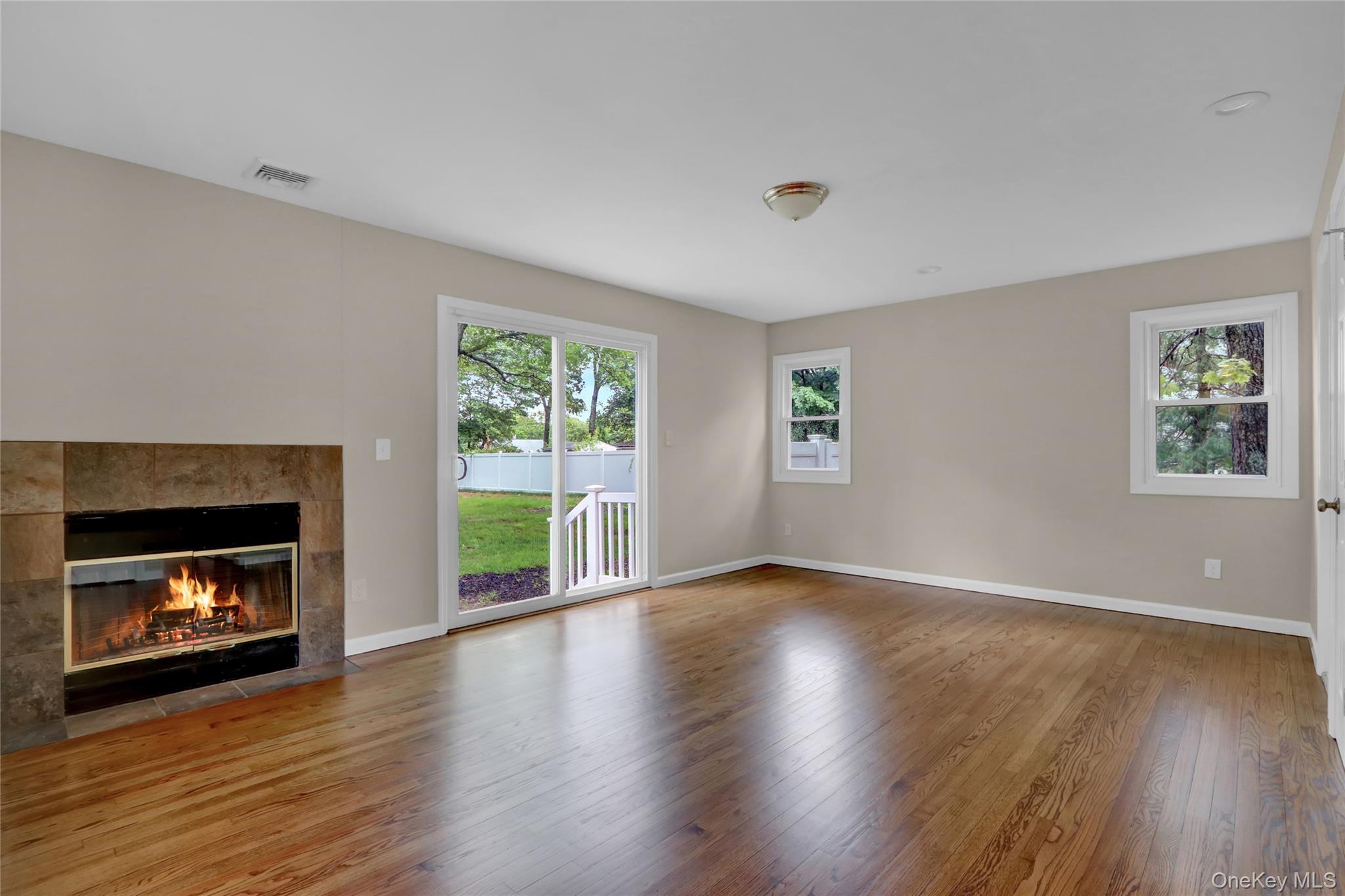 31 Teller Avenue, Coram, NY 11727