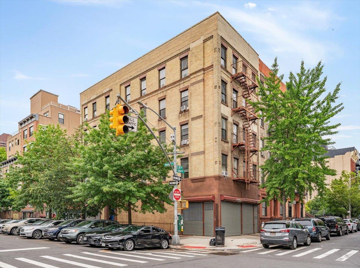 279 Pleasant Avenue # North Commercial, New York (Manhattan), NY 10029