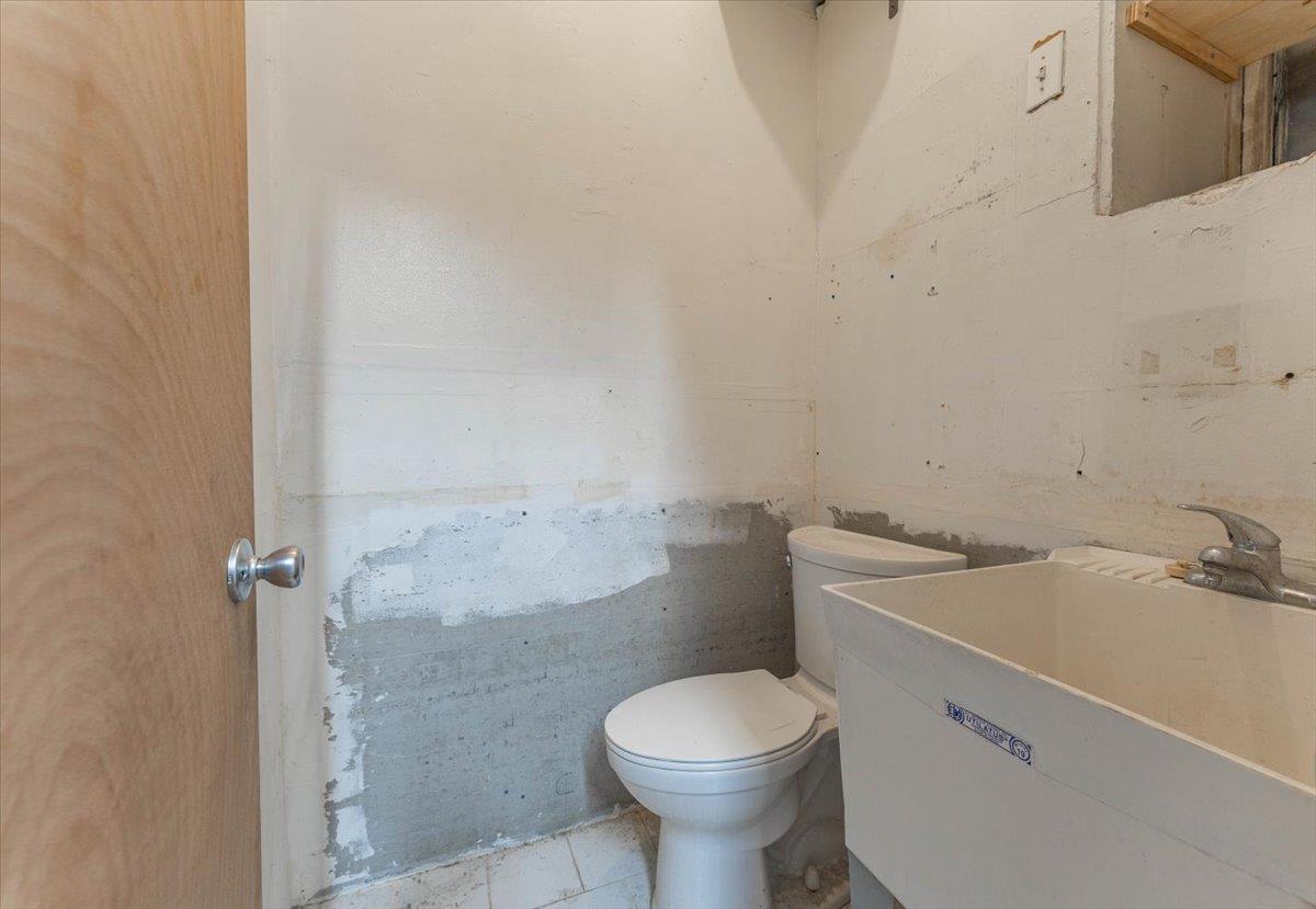 279 Pleasant Avenue # North Commercial, New York (Manhattan), NY 10029