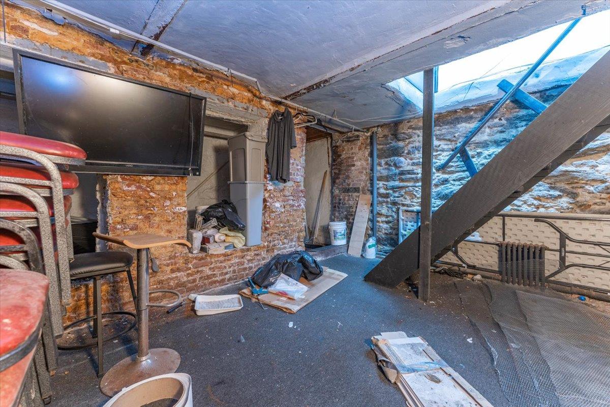 279 Pleasant Avenue # South Commercial, New York (Manhattan), NY 10029