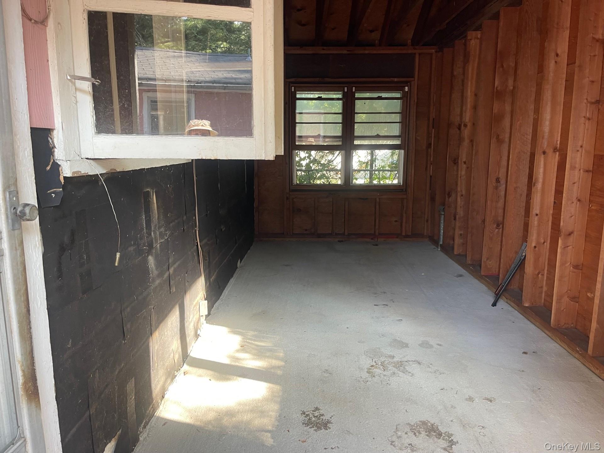 1750 Peconic Bay Boulevard, Laurel, NY 11948