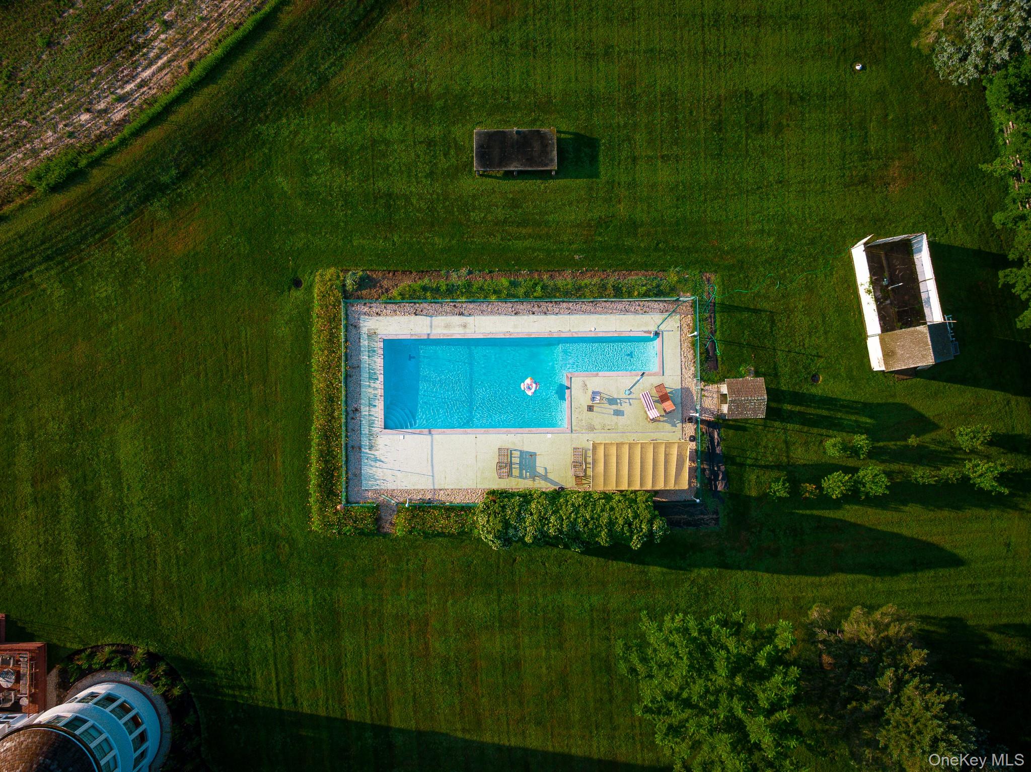 6133 Sound Avenue, Riverhead, NY 11901