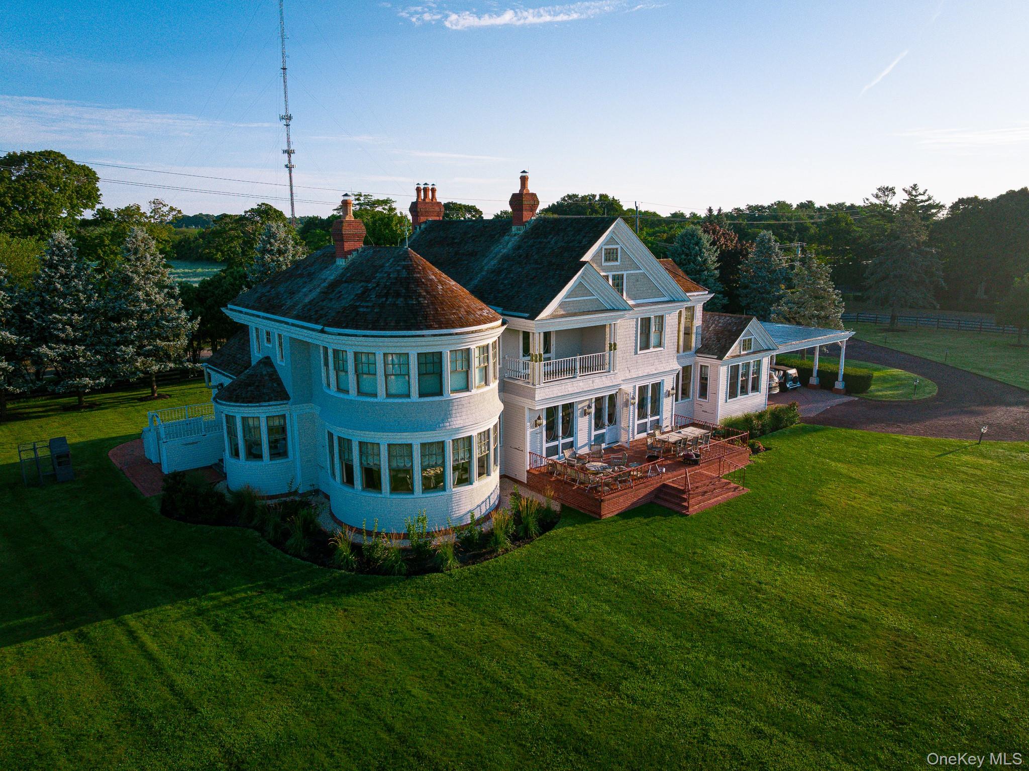 6133 Sound Avenue, Riverhead, NY 11901