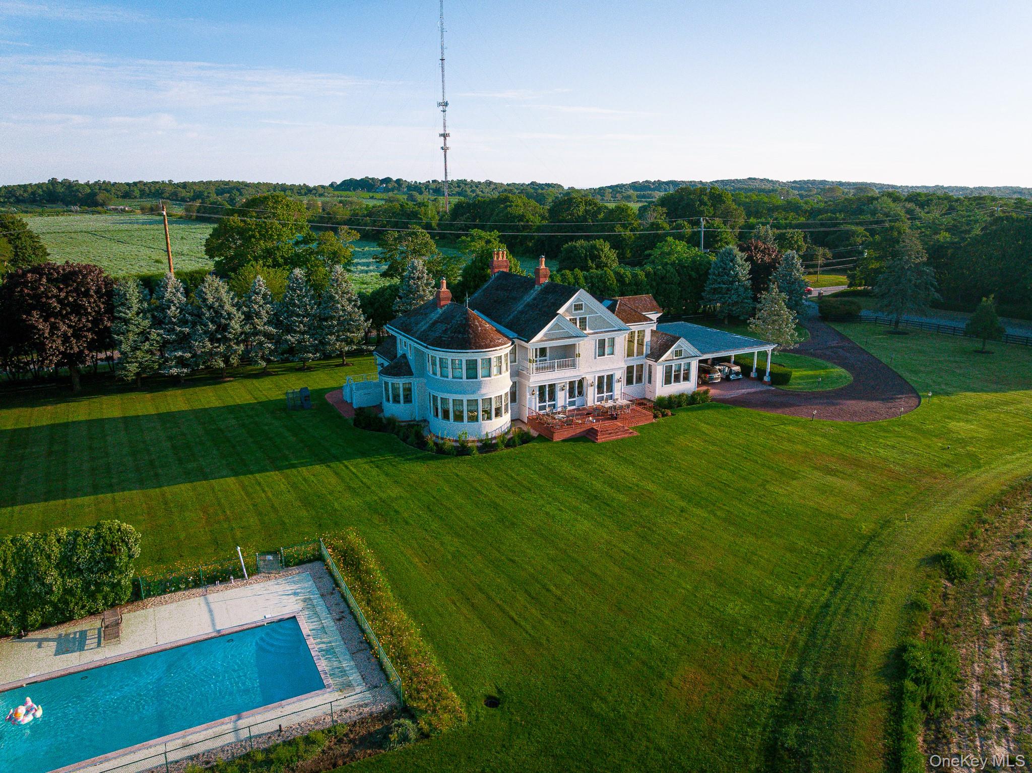 6133 Sound Avenue, Riverhead, NY 11901